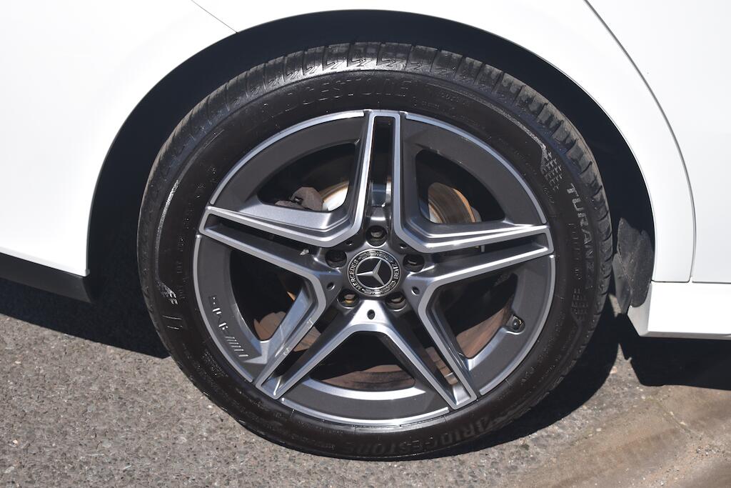 Mercedes-Benz Cla view 70