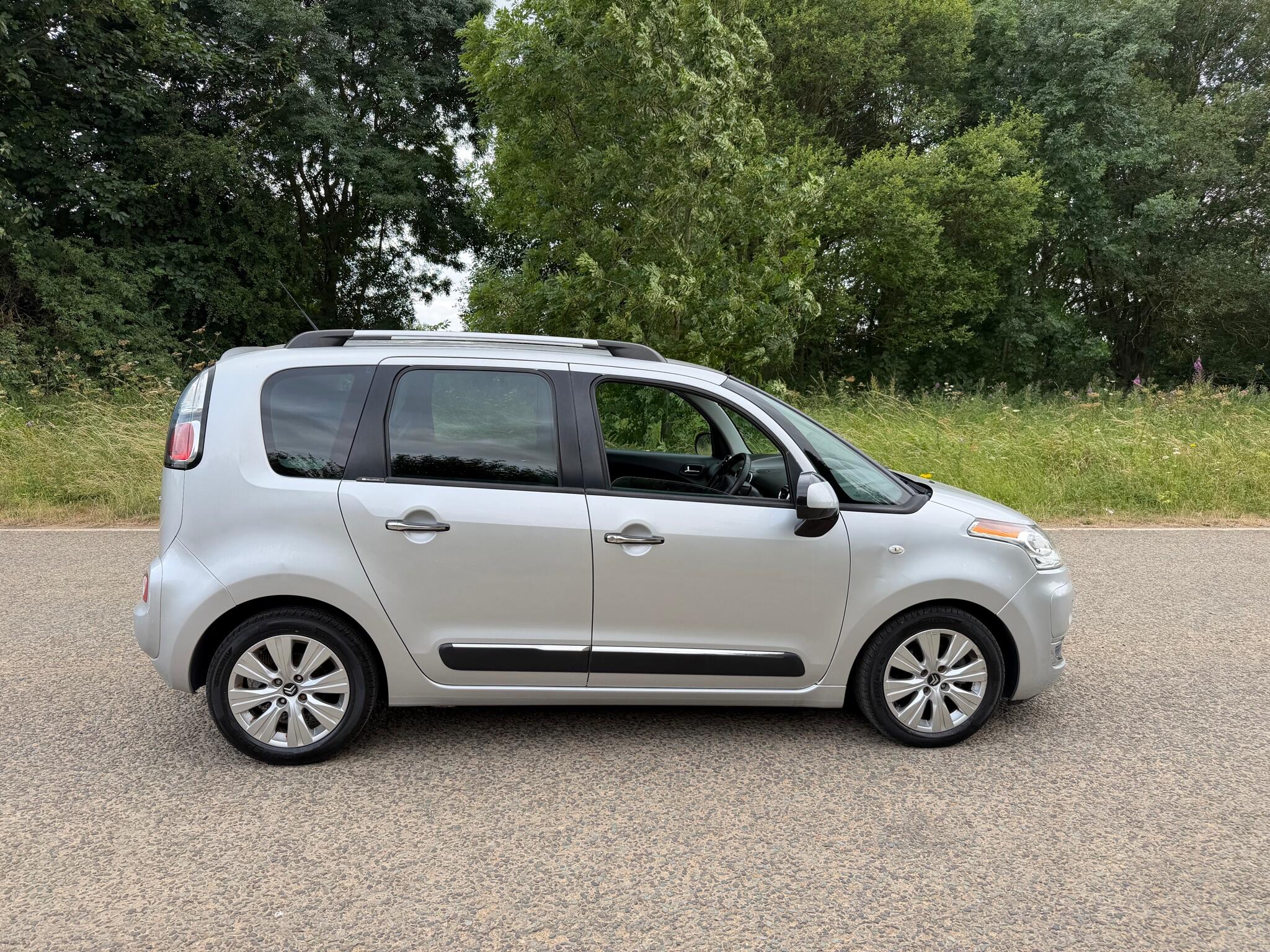 Citroen C3 Picasso view 5
