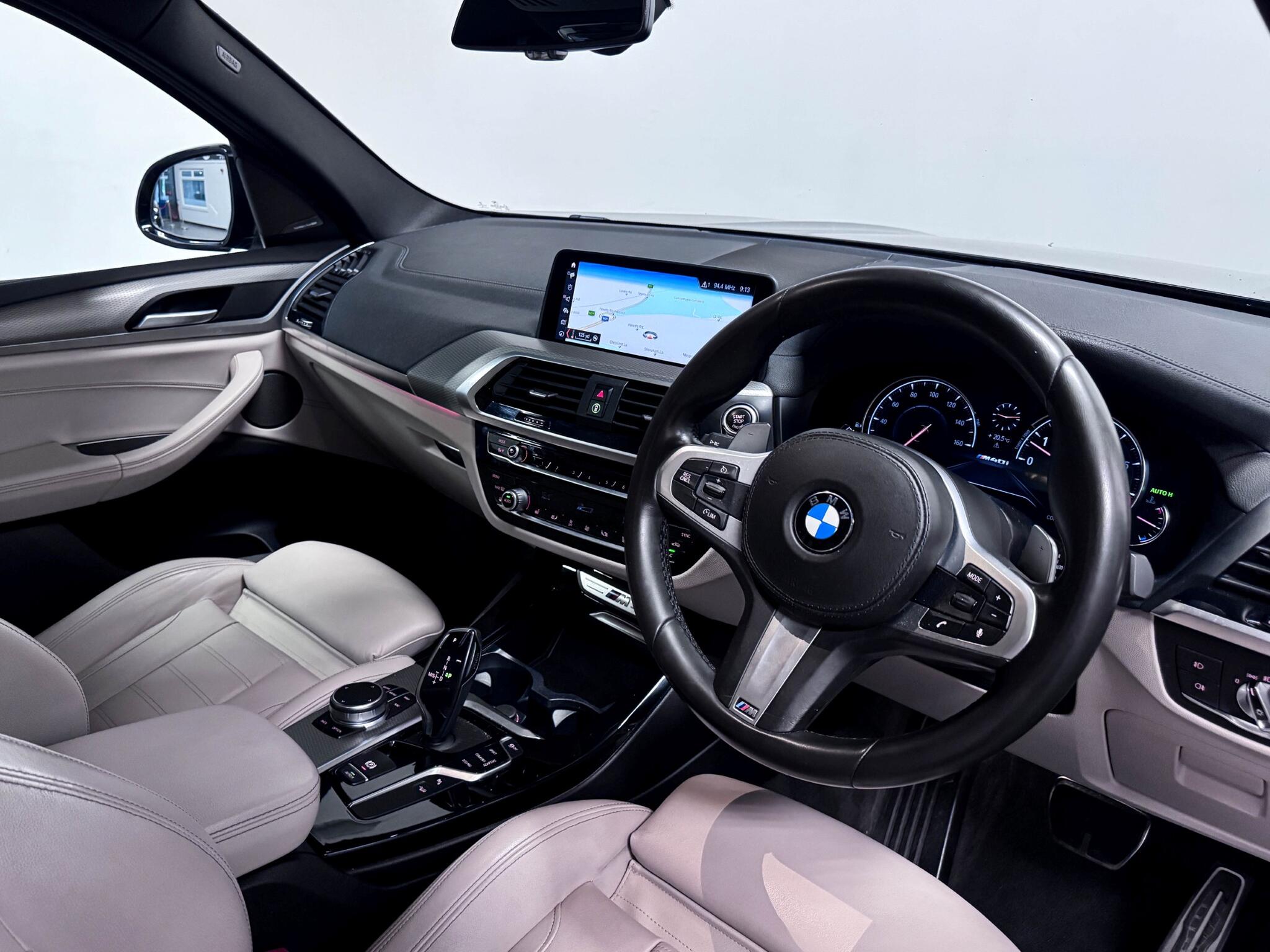 BMW X3 view 24
