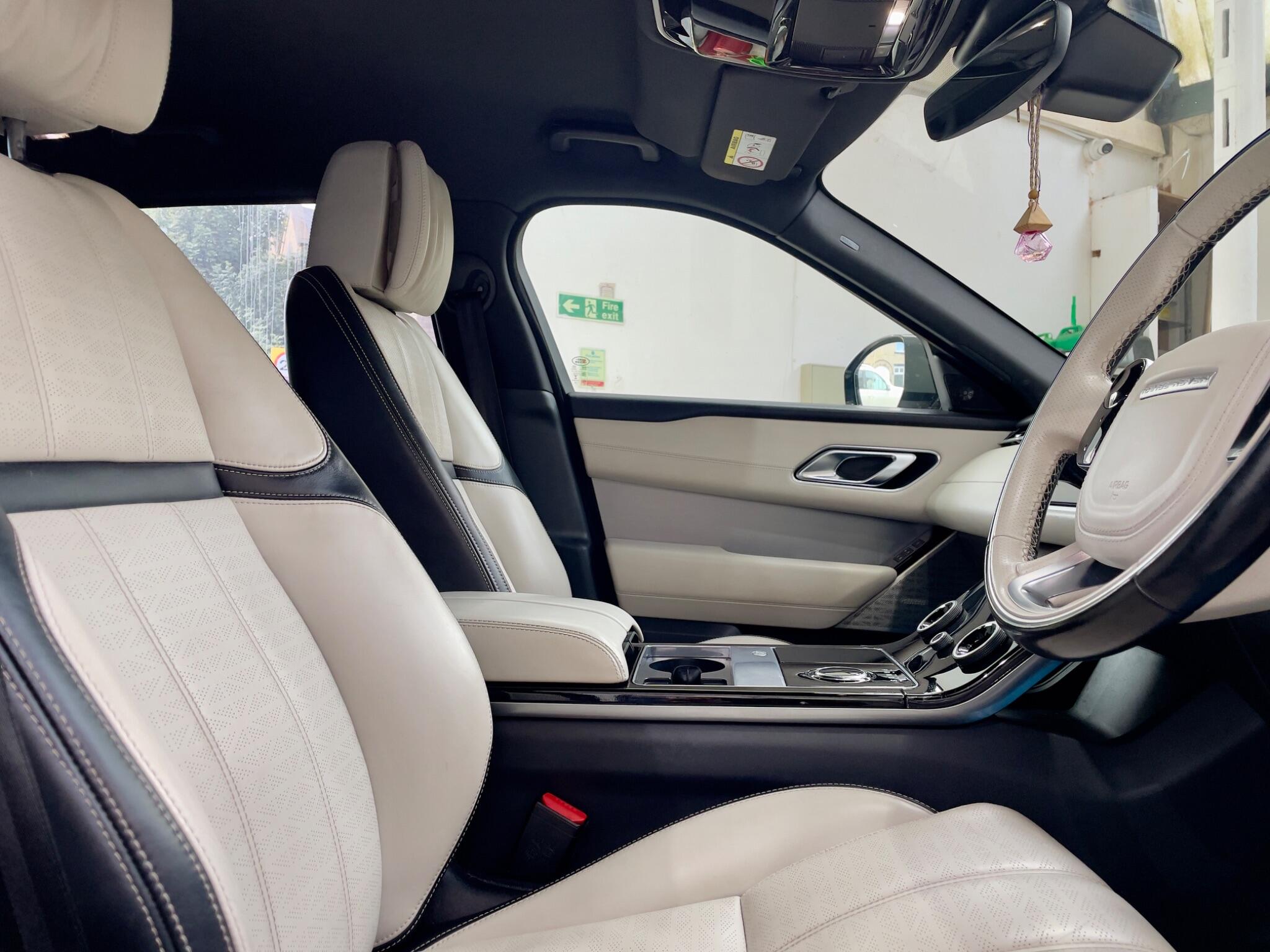 Land Rover Range Rover Velar view 42