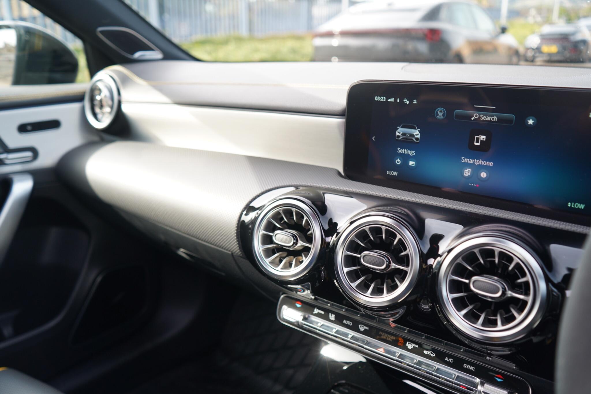 Mercedes-Benz A Class view 32