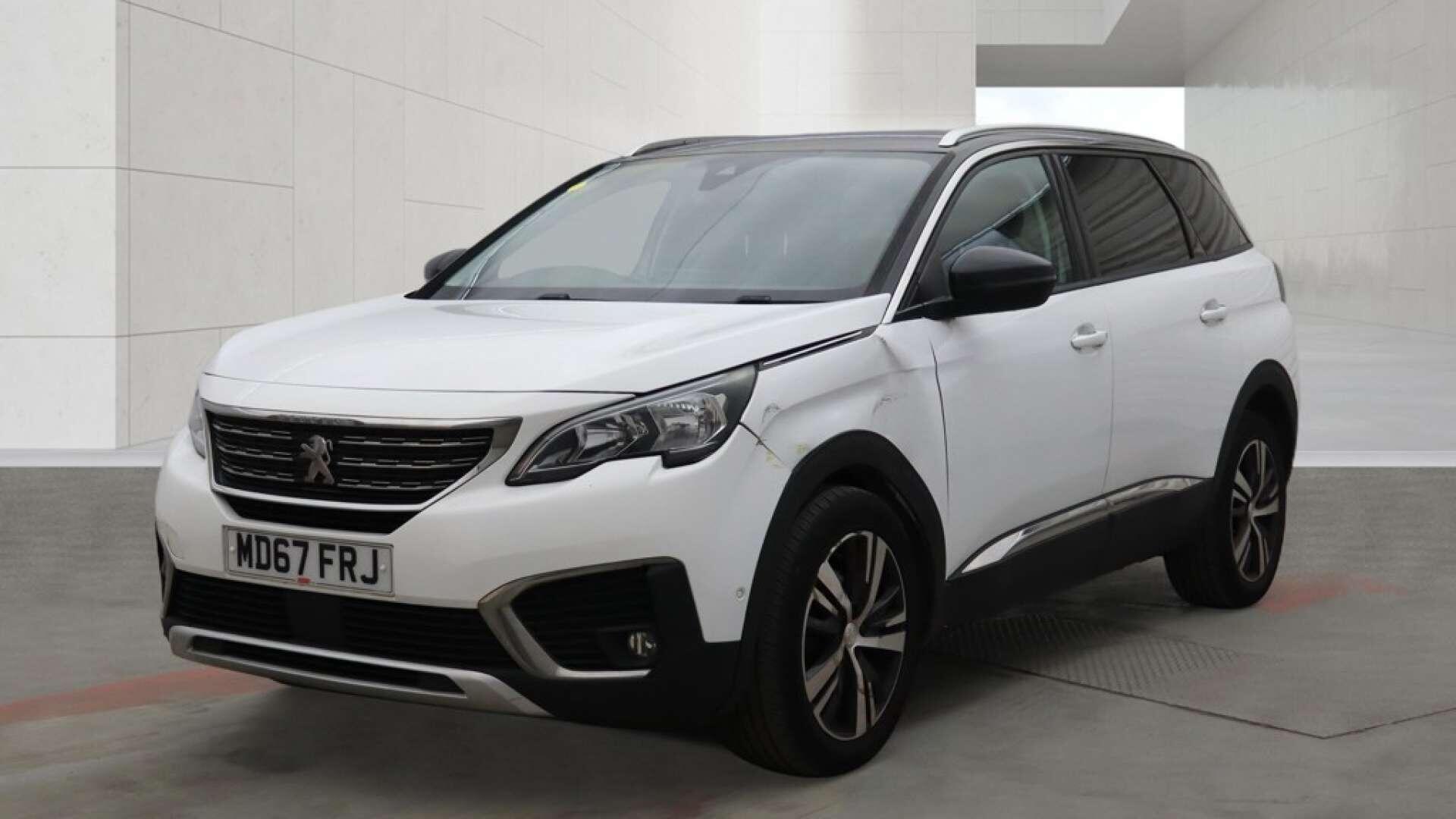 Peugeot 5008 view 3