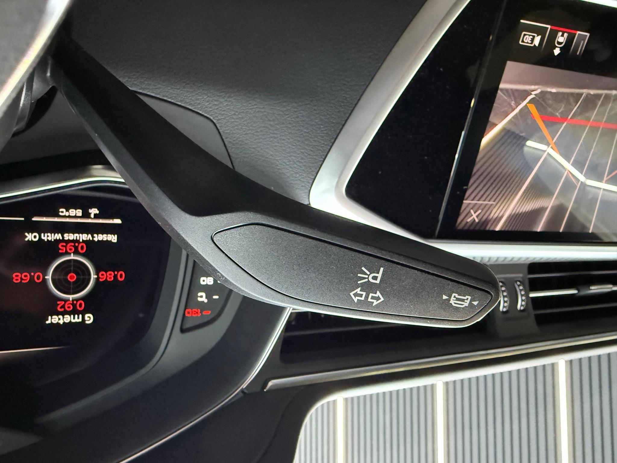 Audi RS6 Avant view 24