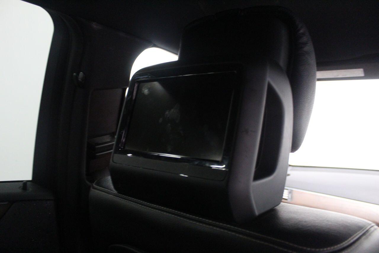 Mercedes-Benz E-Class view 54