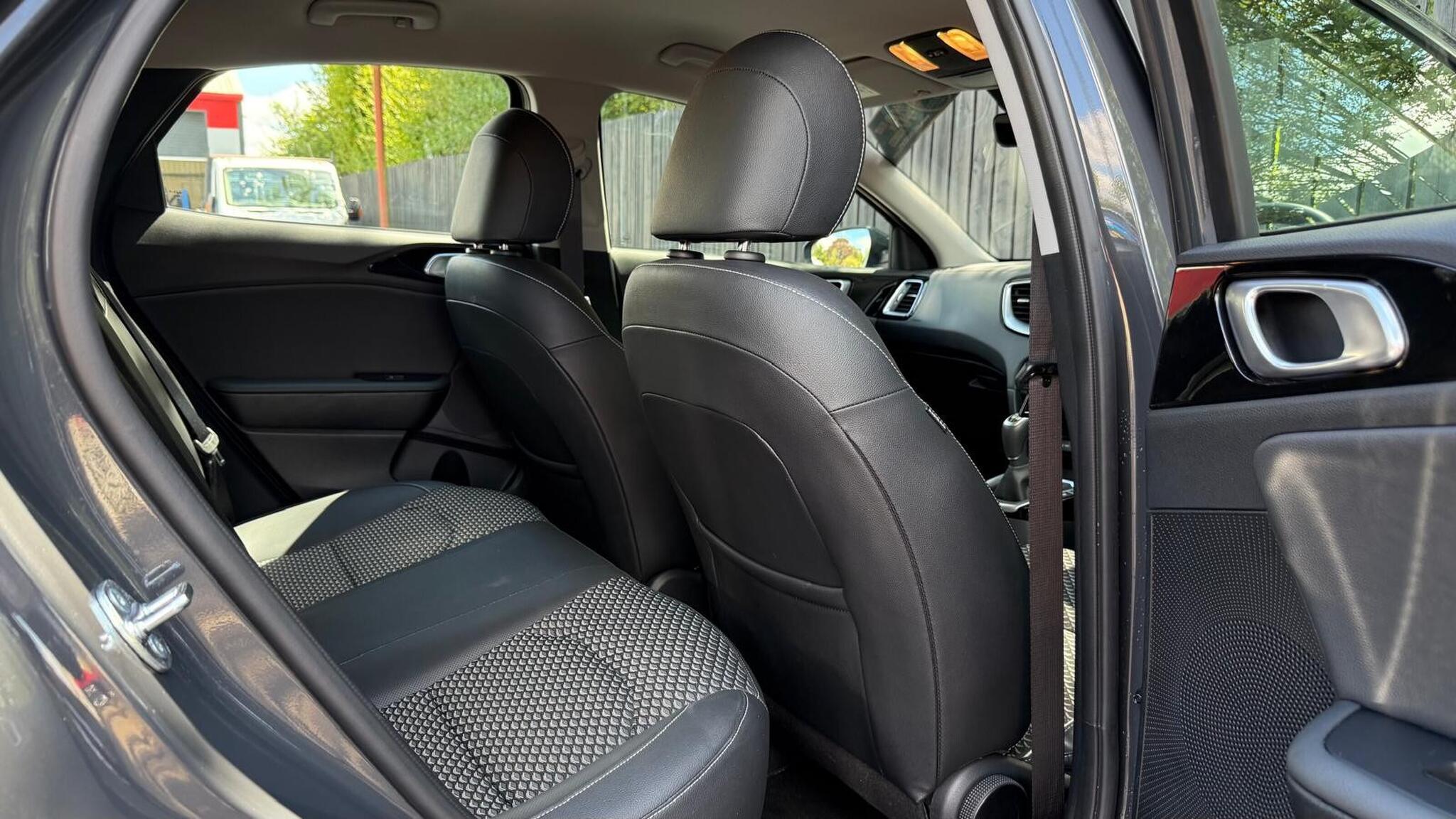 Kia XCeed view 26