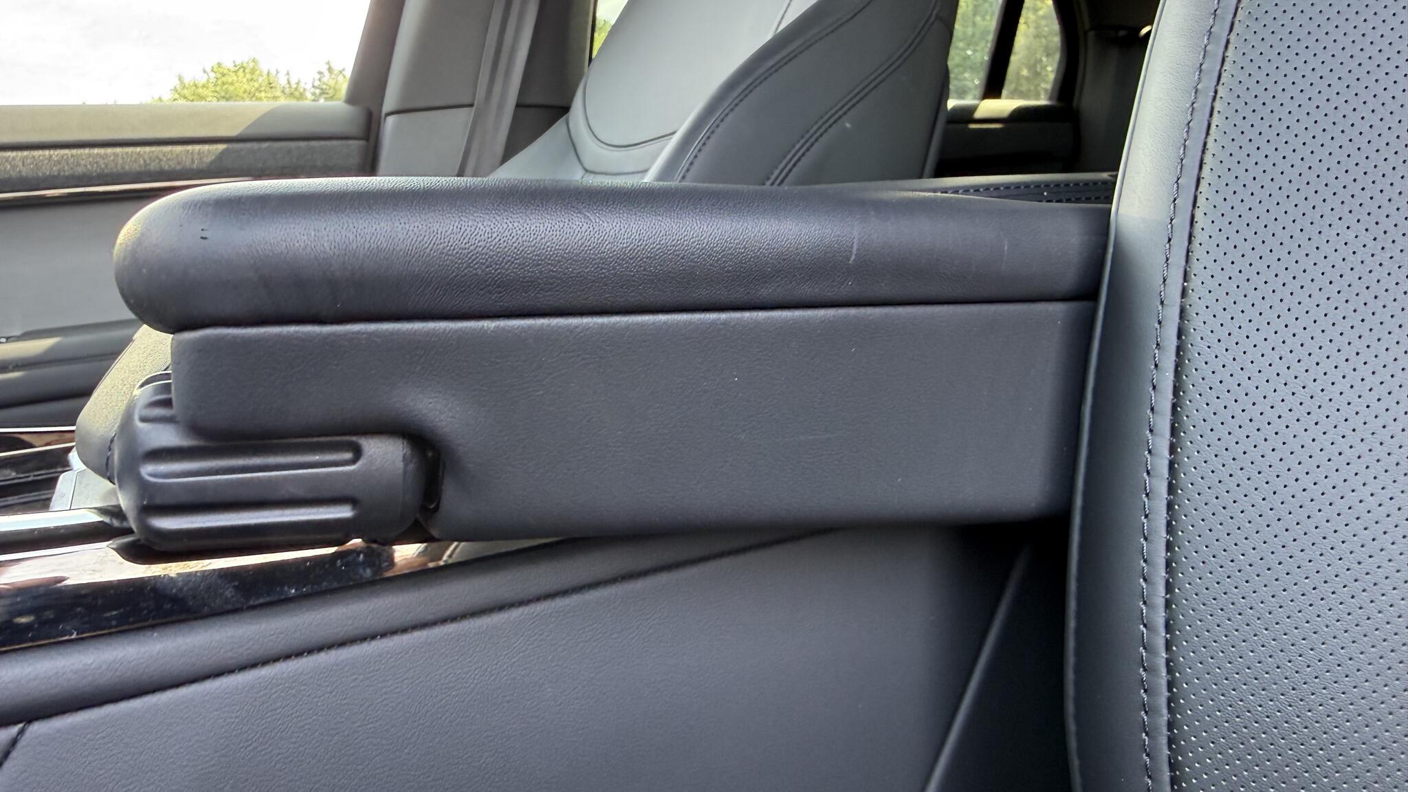 Land Rover Range Rover Sport view 37