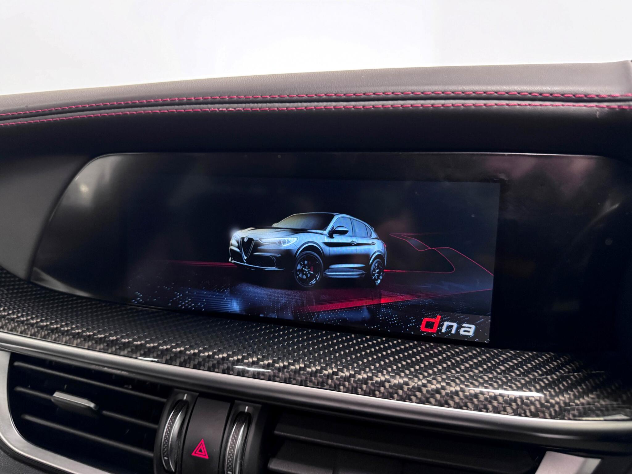 Alfa Romeo Stelvio view 52