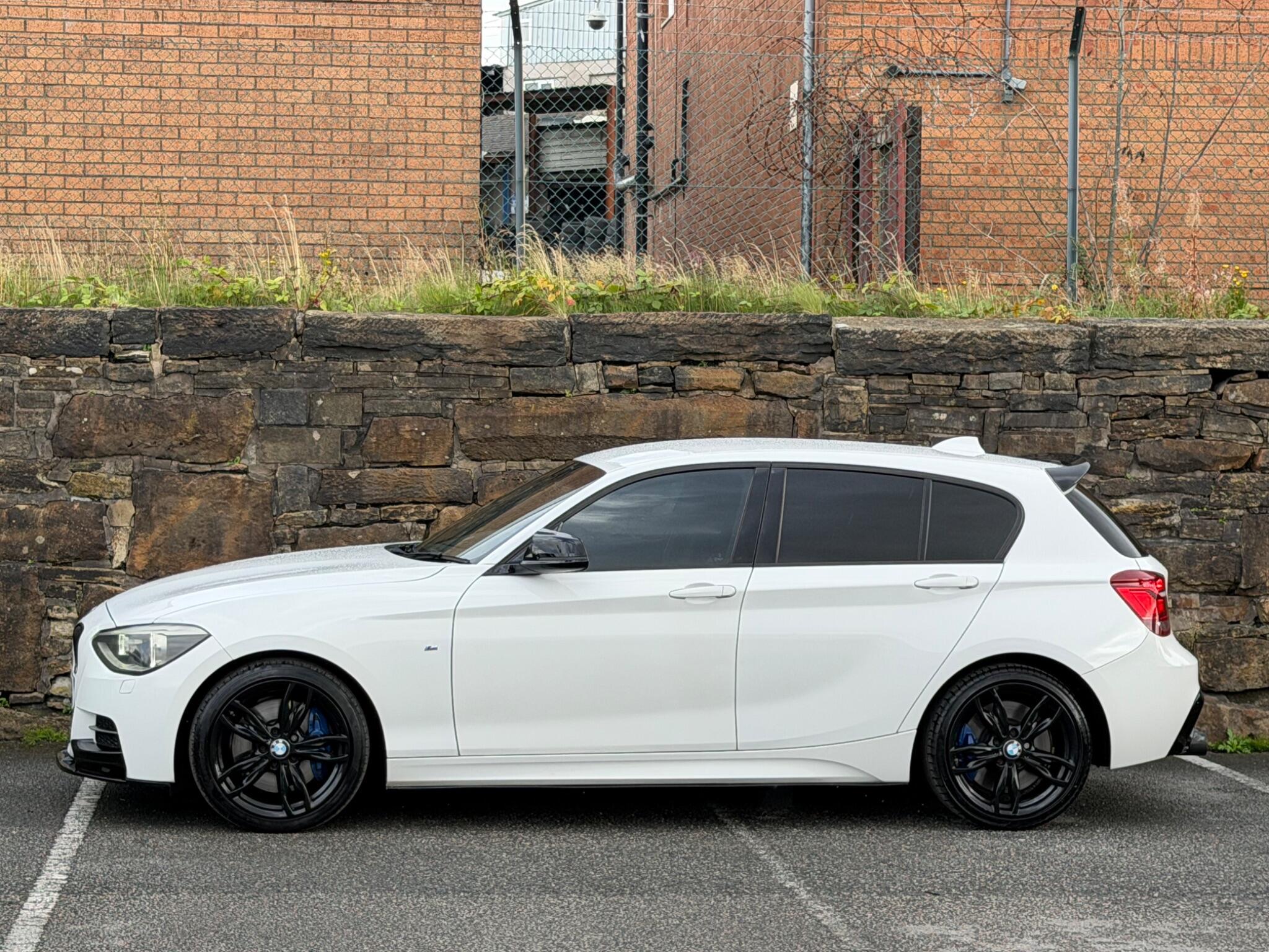 BMW 1 Series view 4
