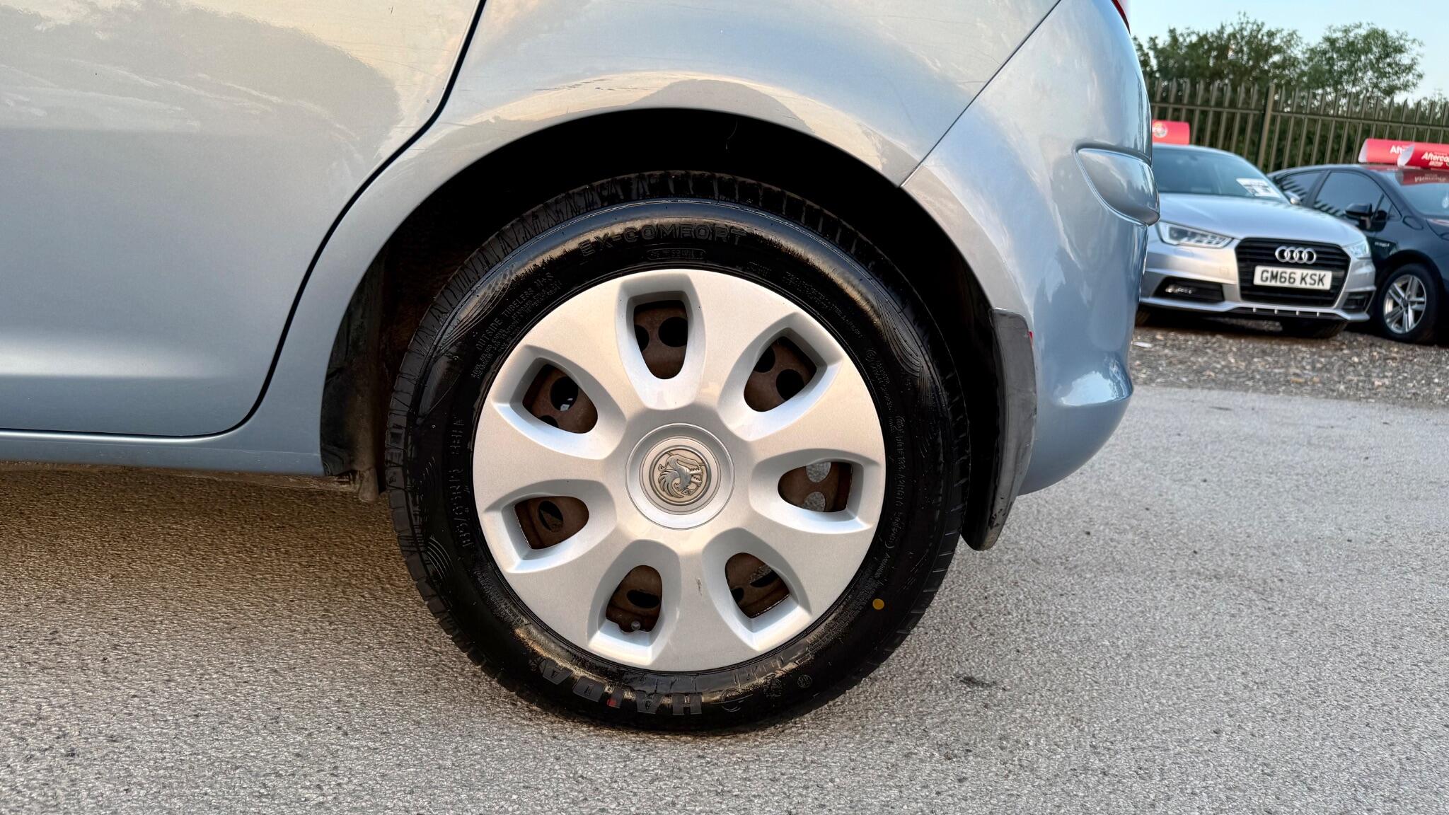Vauxhall Corsa view 43