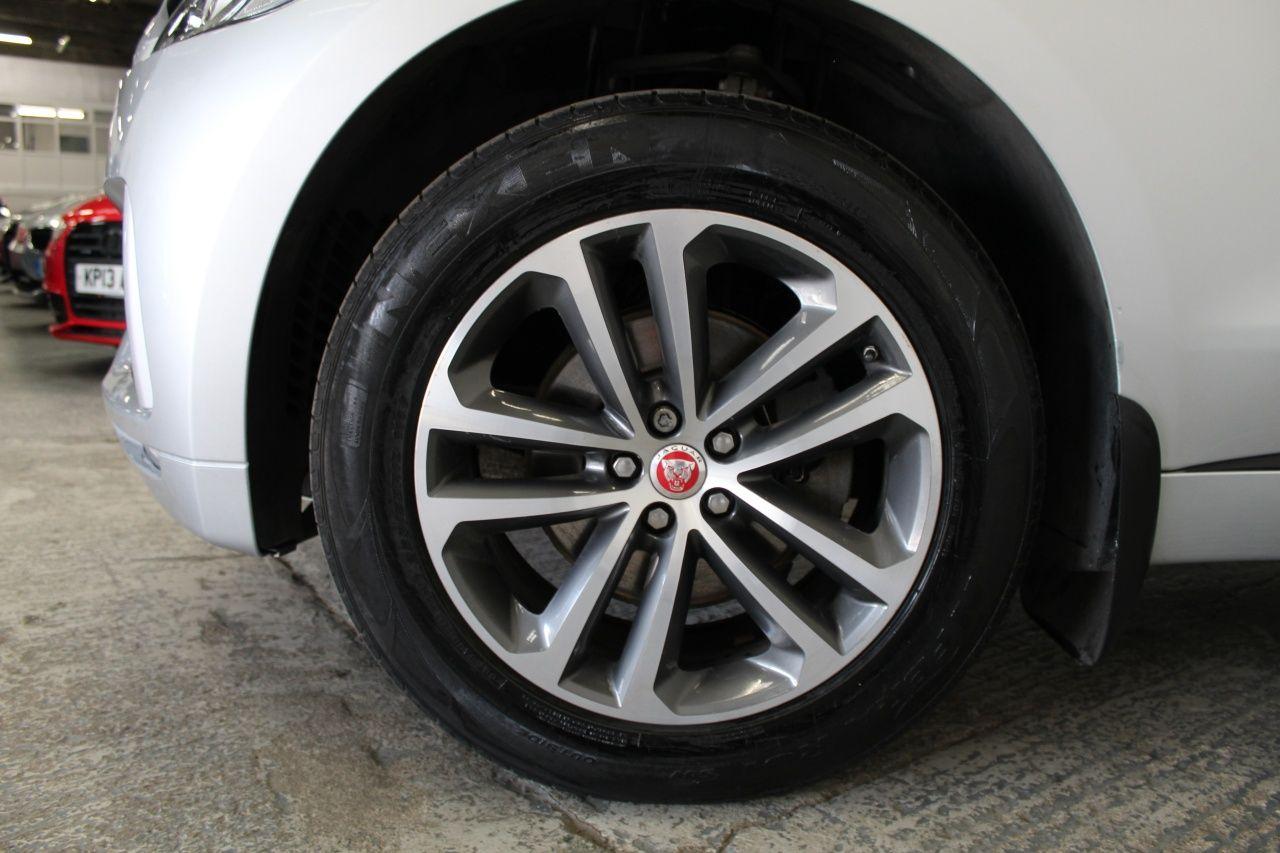 Jaguar F-Pace view 61
