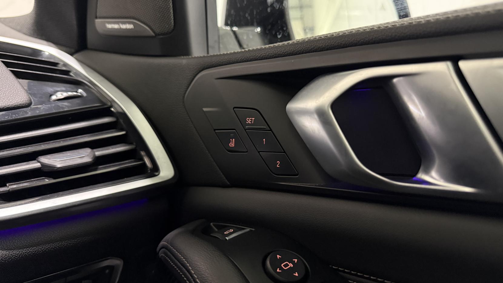 BMW X5 view 30
