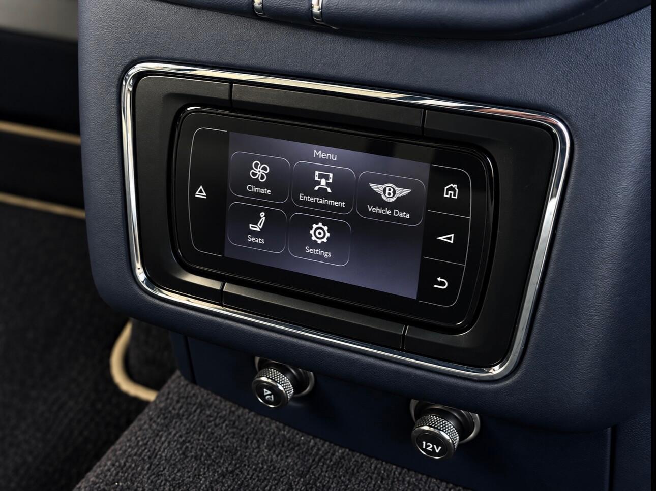 Bentley Bentayga view 65