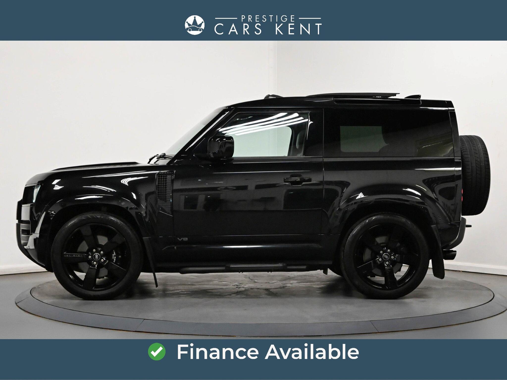 Land Rover Defender view 4