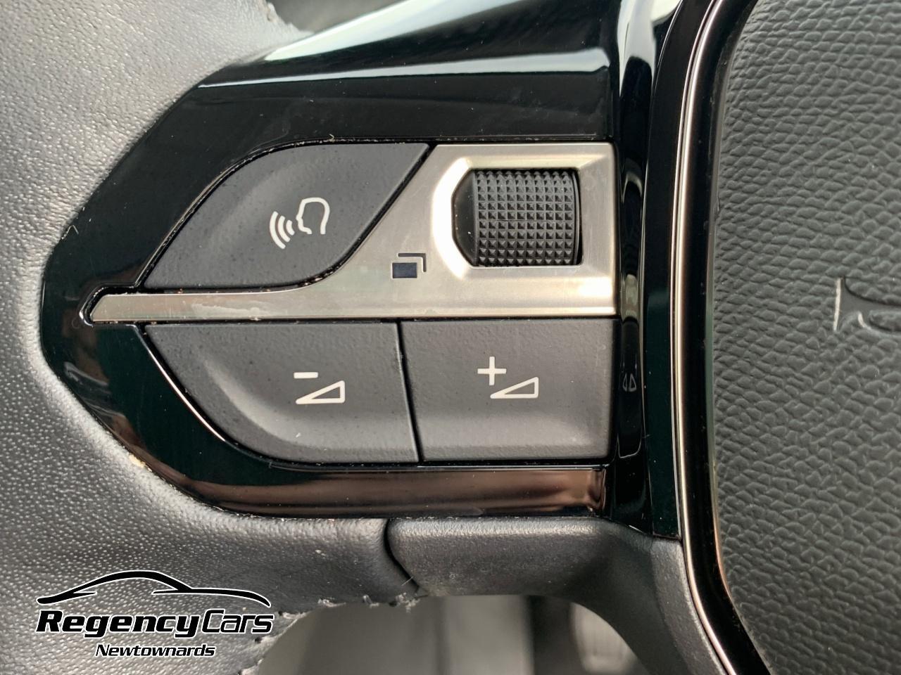 Peugeot 208 view 19