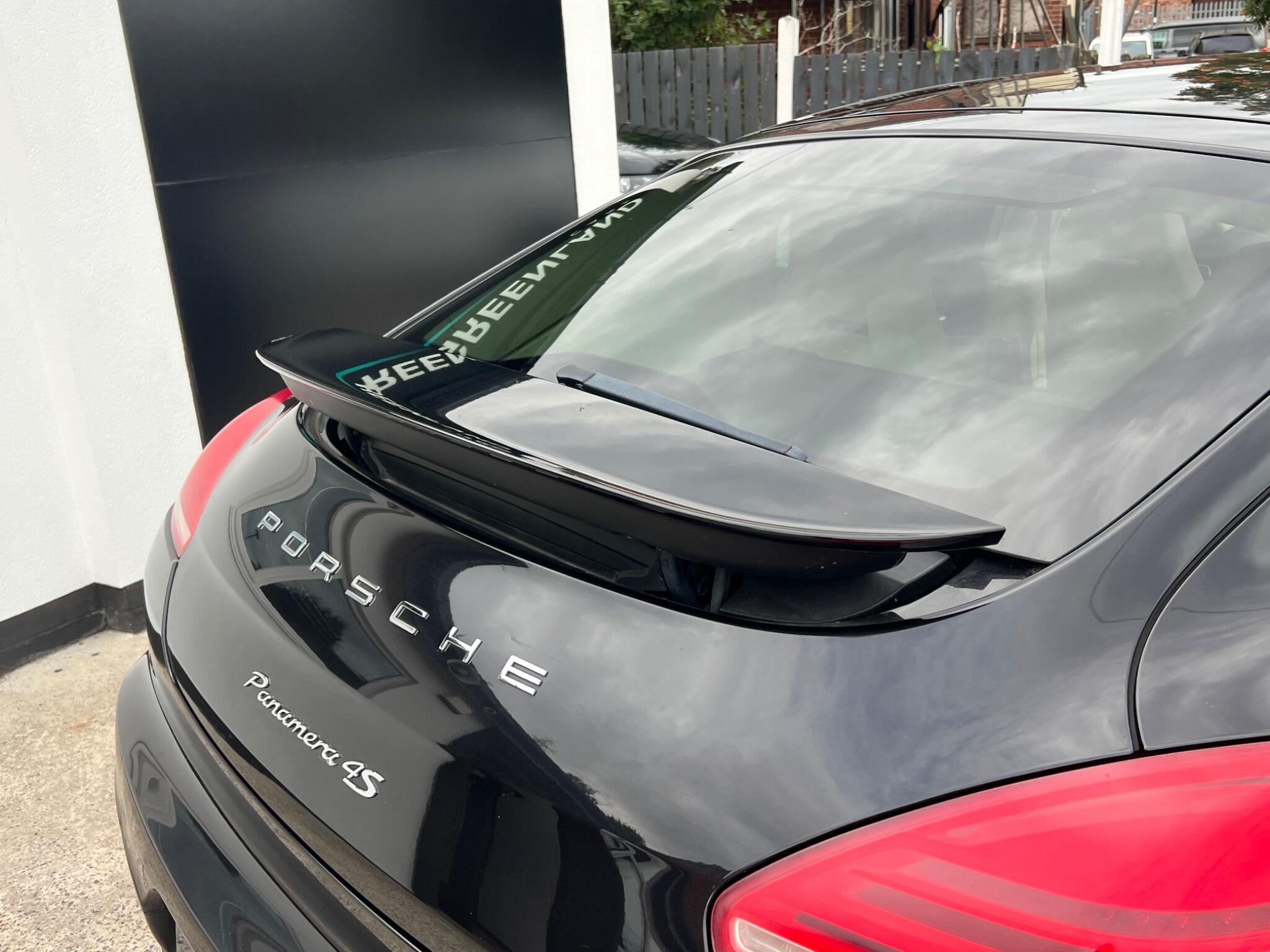 Porsche Panamera view 36