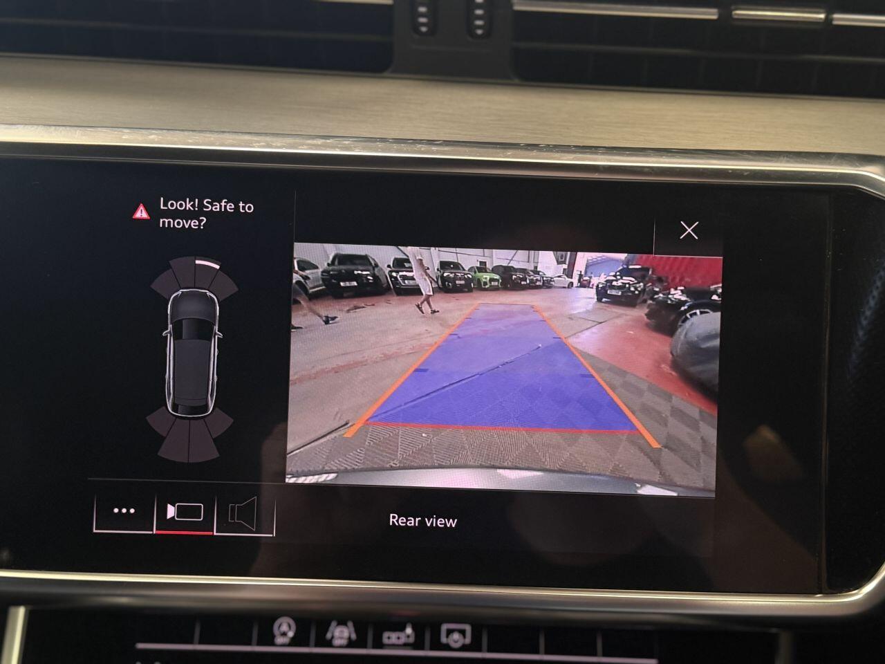 Audi A6 Avant view 50