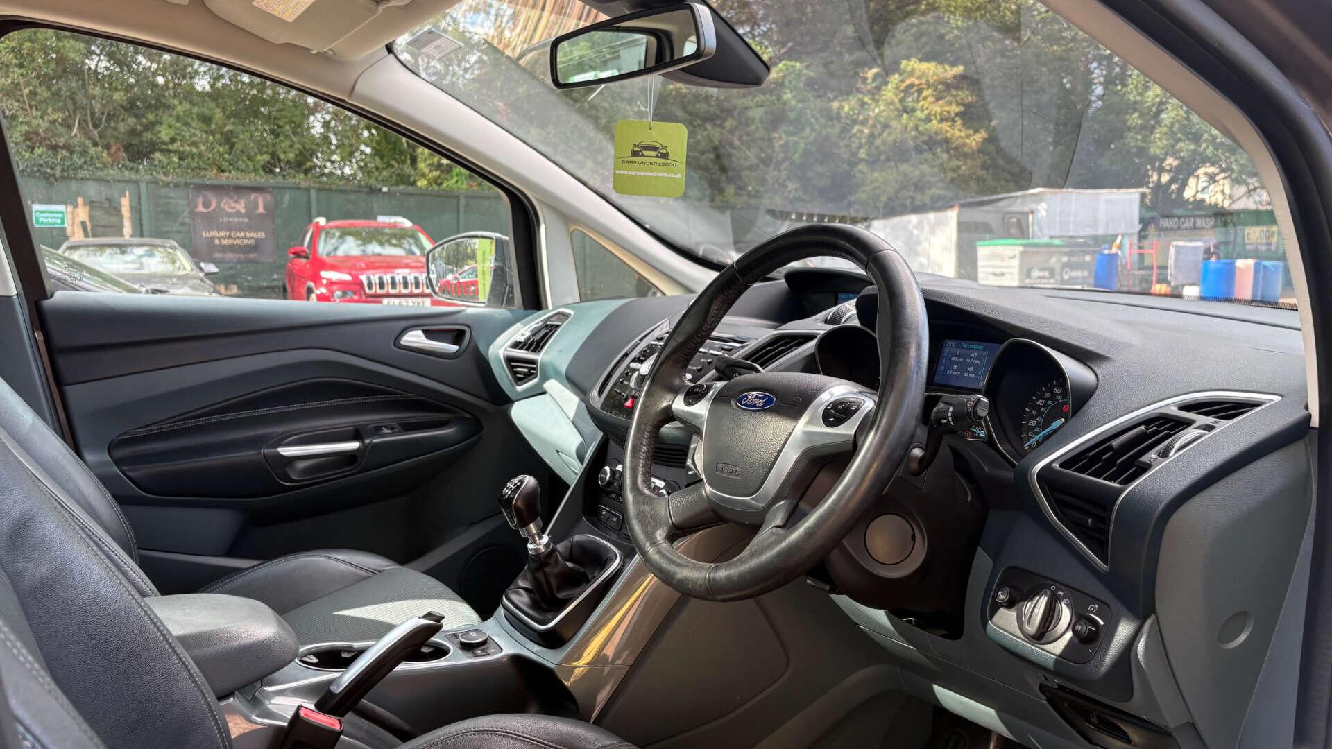 Ford C-Max view 7