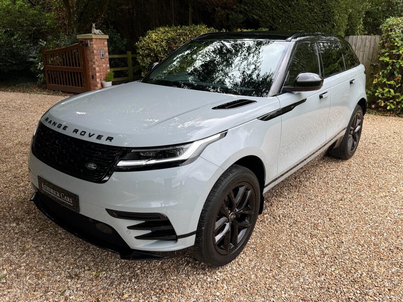 Land Rover Range Rover Velar view 28