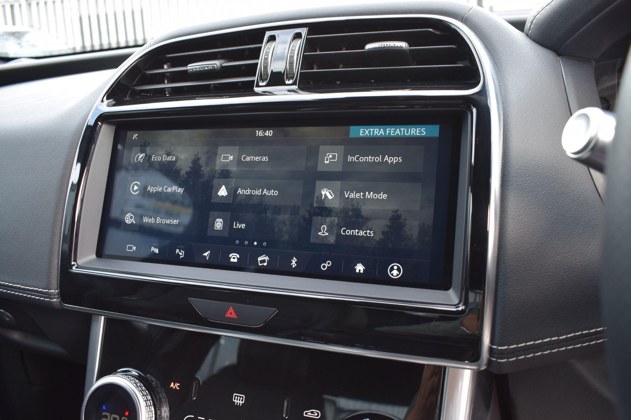 Jaguar Xe view 18