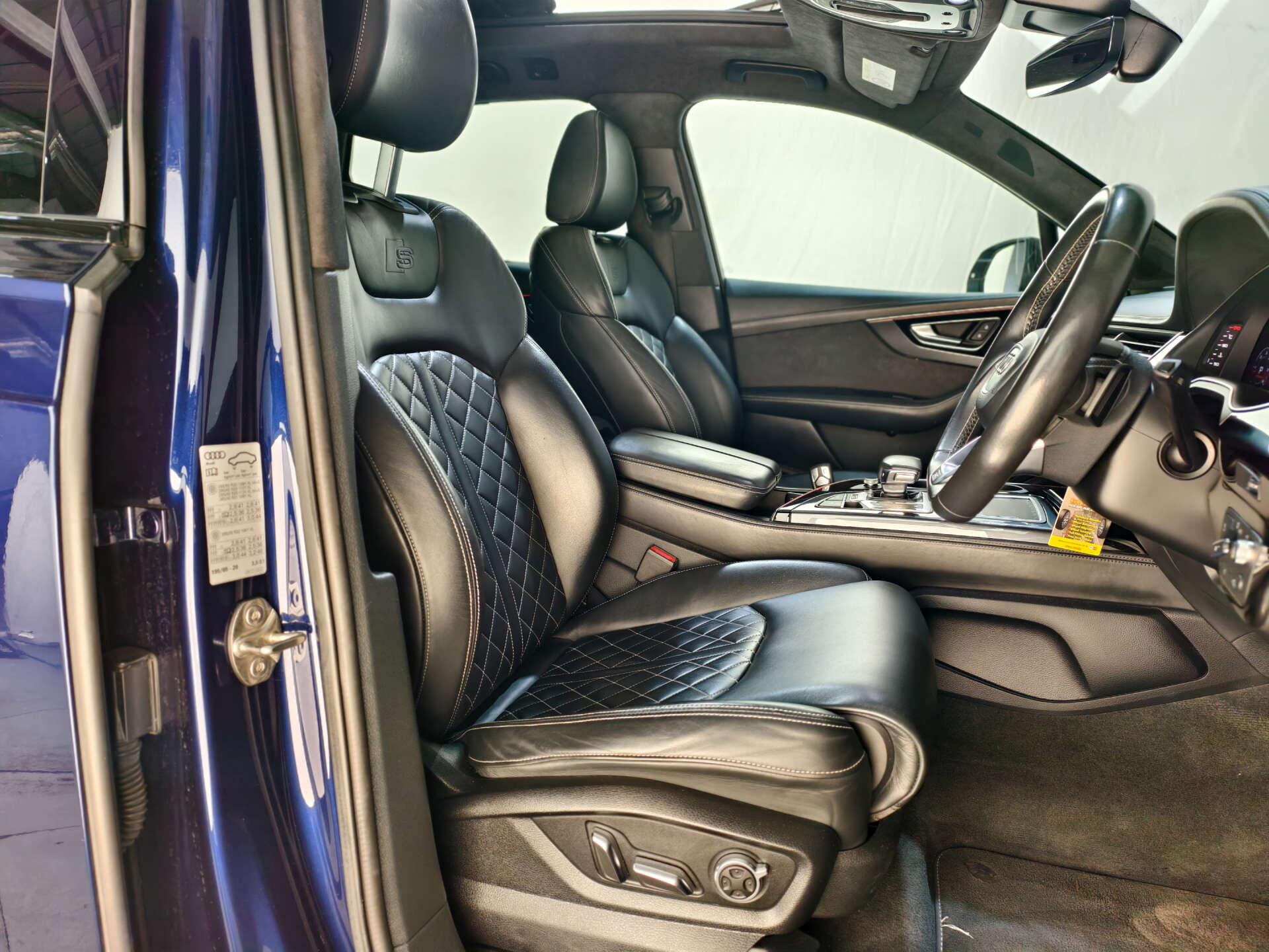 Audi SQ7 view 27