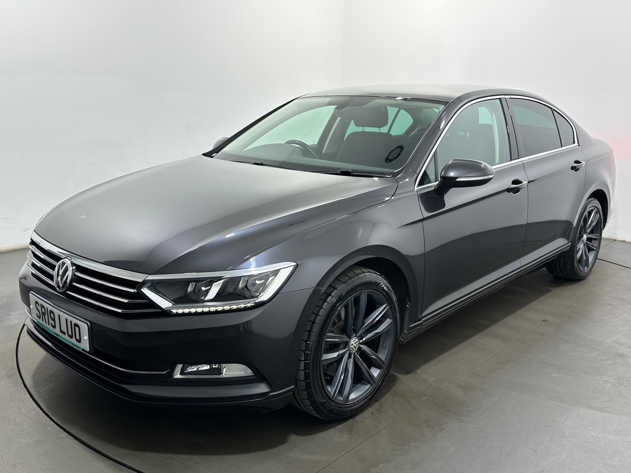 Volkswagen Passat view 53