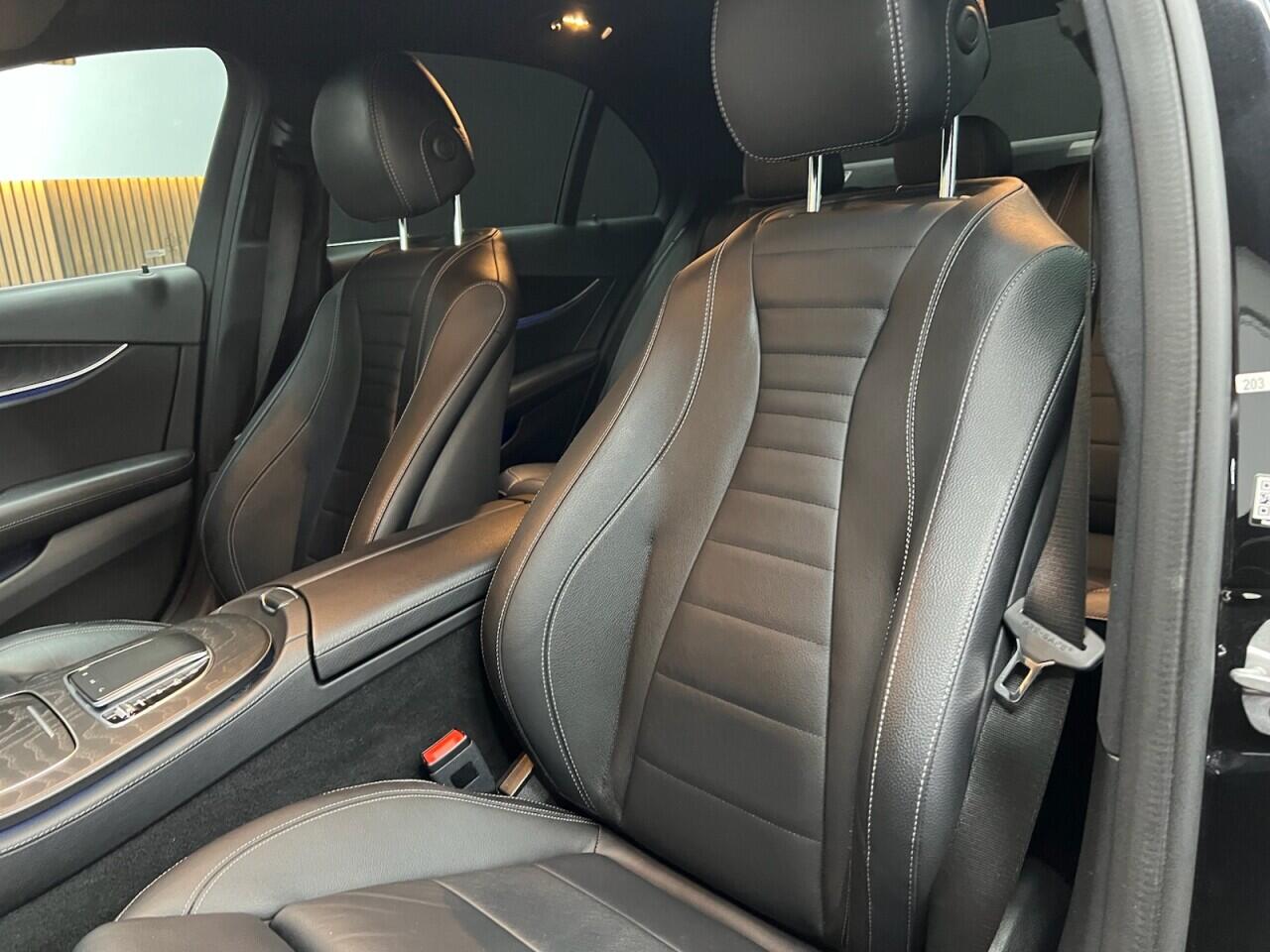 Mercedes-Benz E-Class view 31