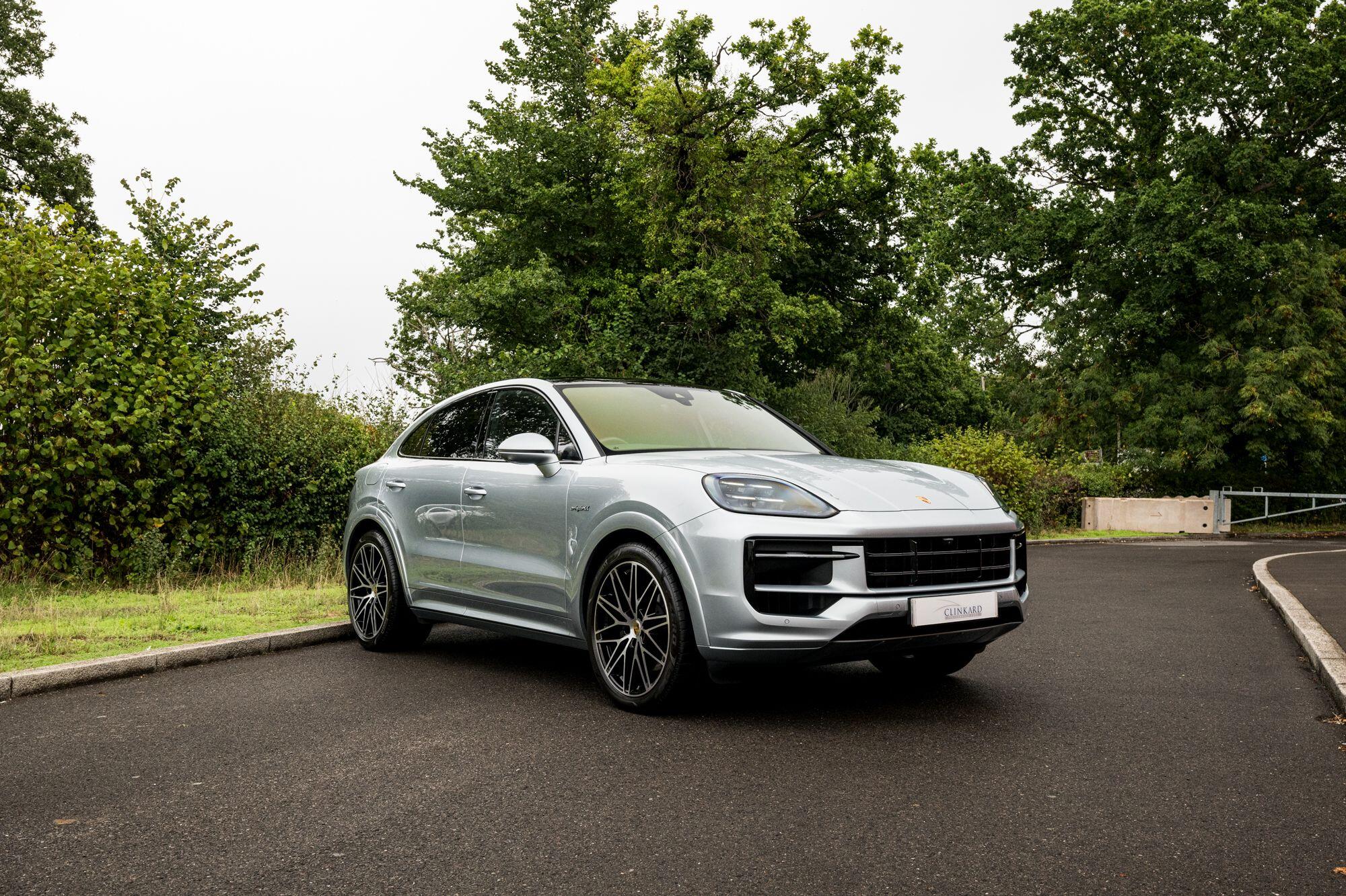 Porsche Cayenne view 9