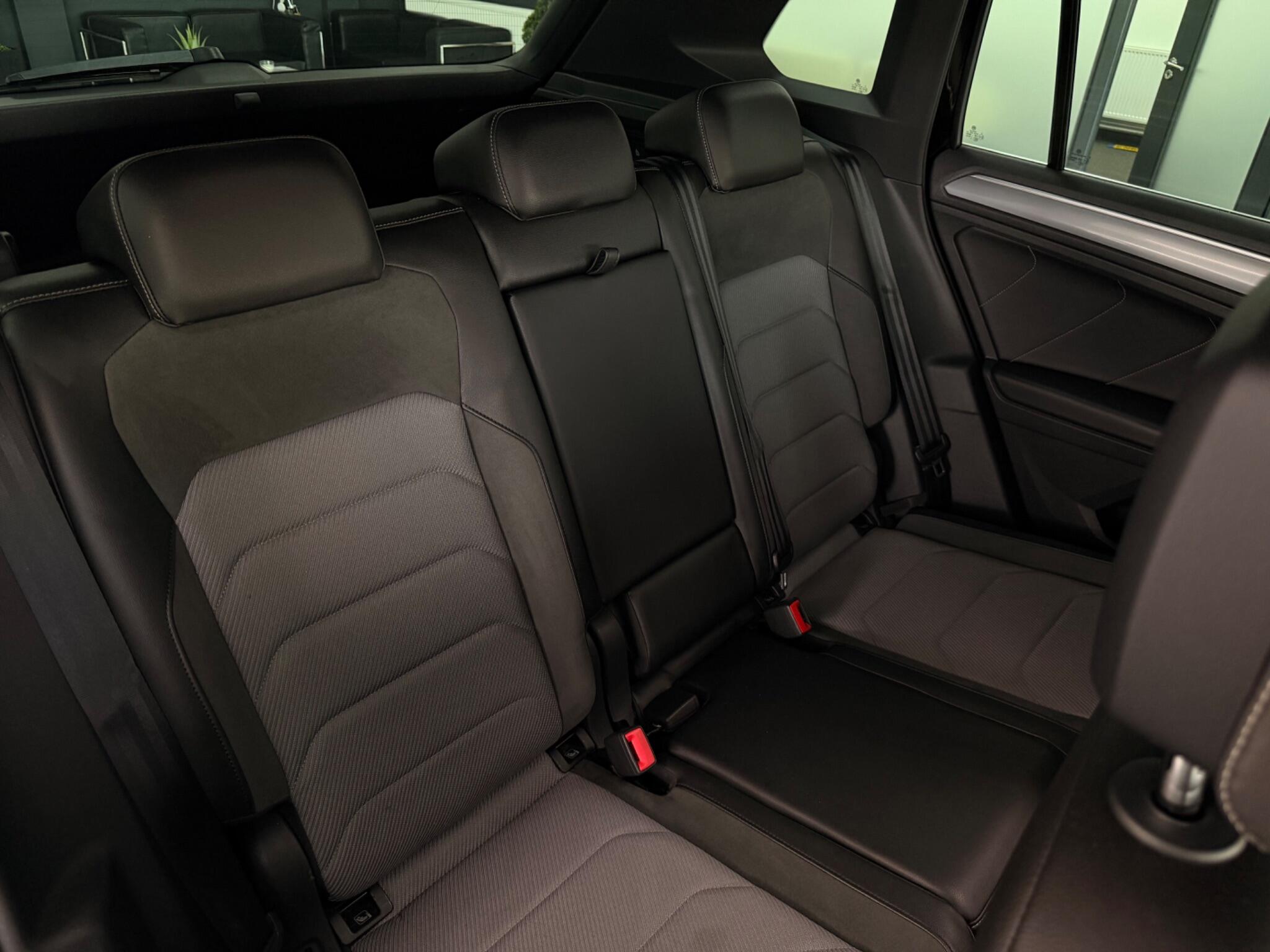 Volkswagen Tiguan view 32