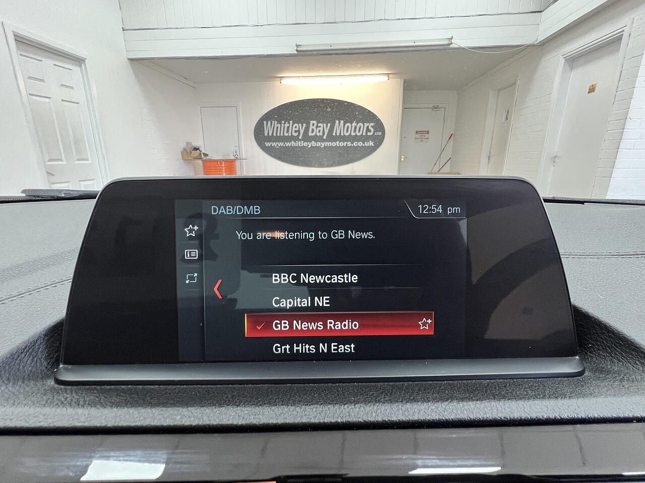 BMW 2 Series view 11