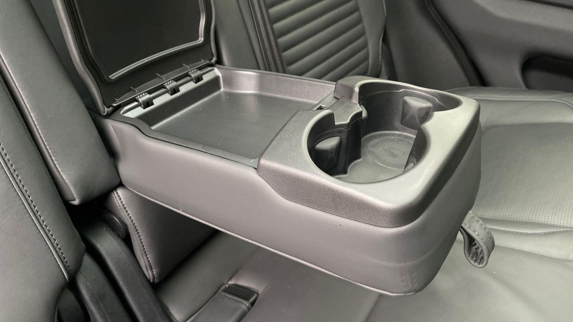 Land Rover Discovery Sport view 49