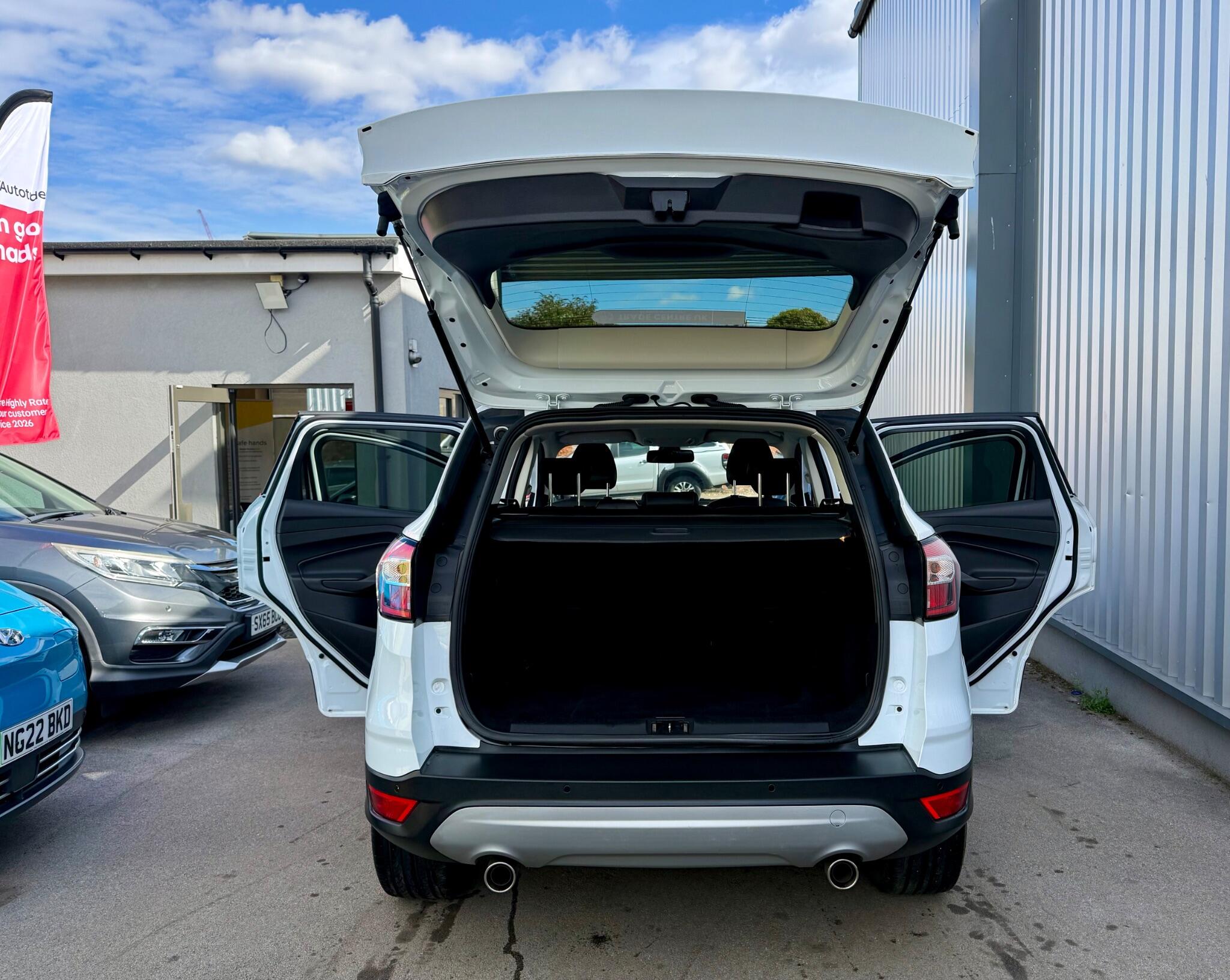 Ford Kuga view 8