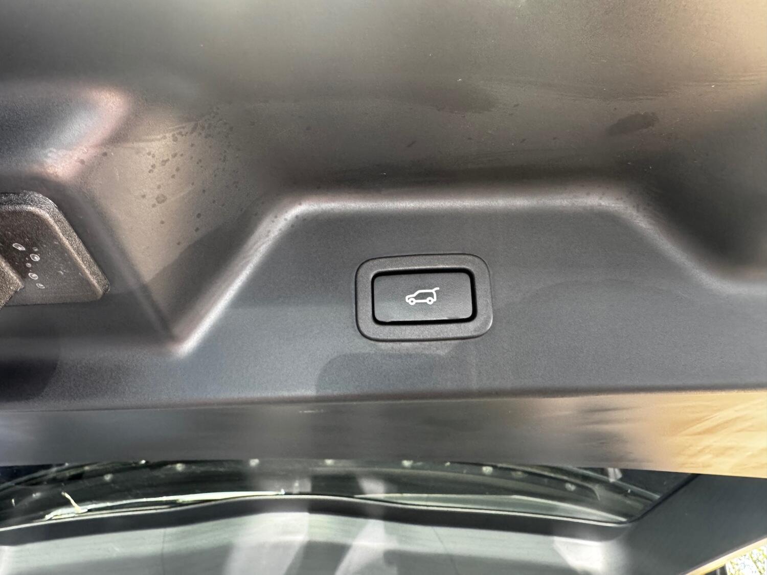 Land Rover Range Rover view 19