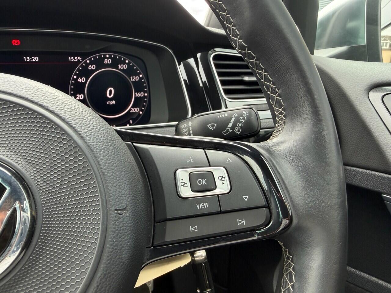 Volkswagen Golf view 25