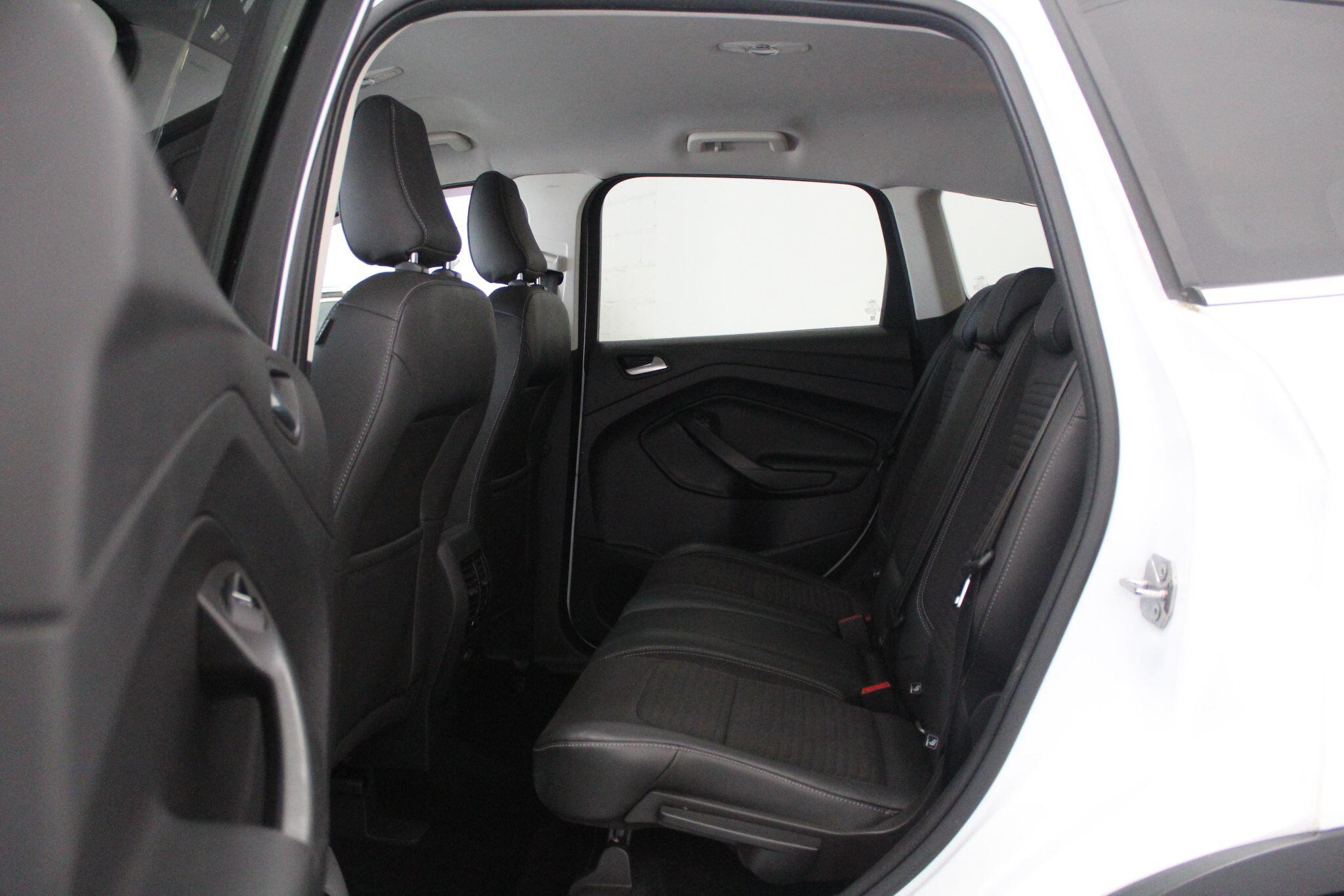 Ford Kuga view 47