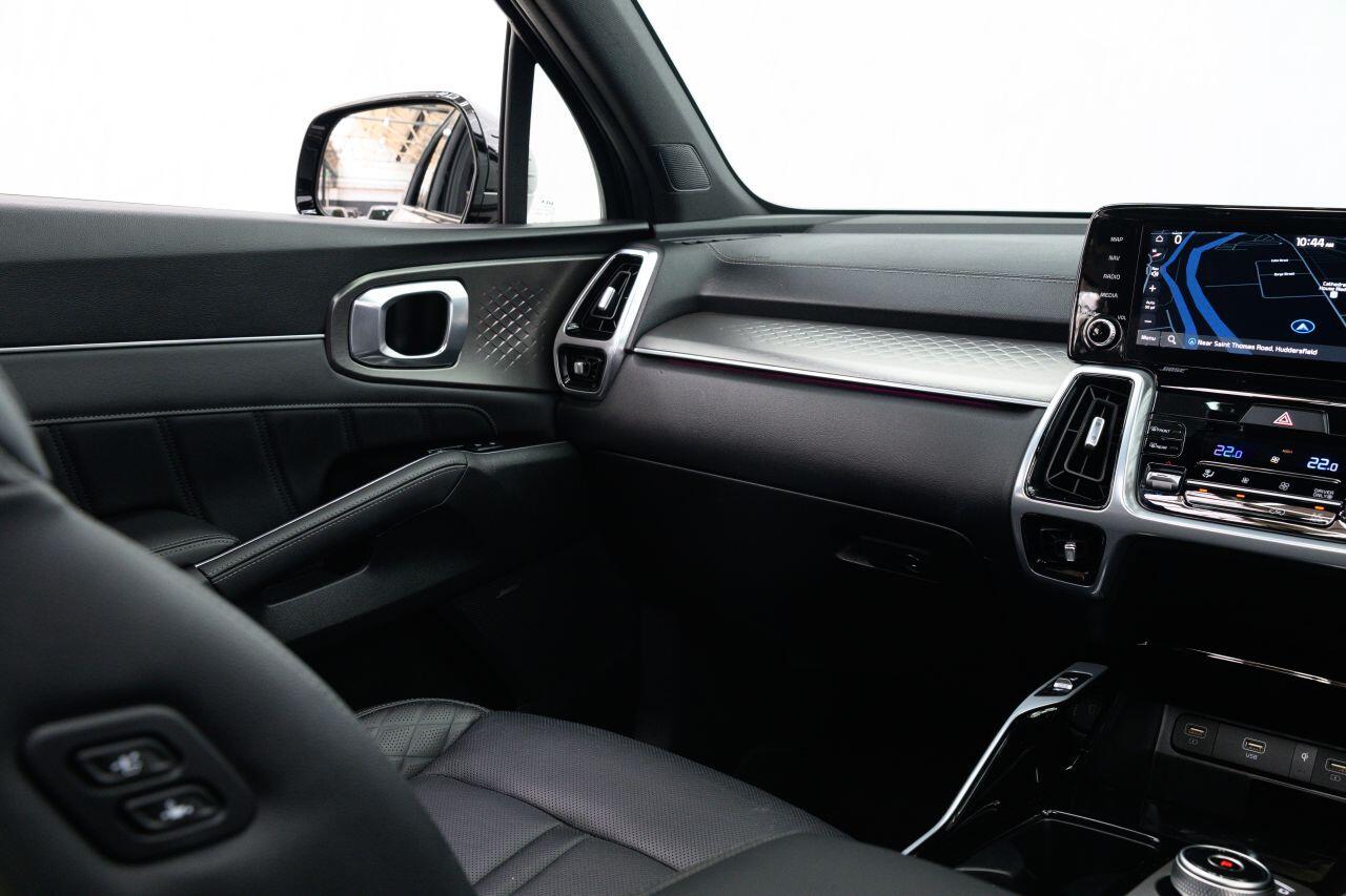 Kia Sorento view 32