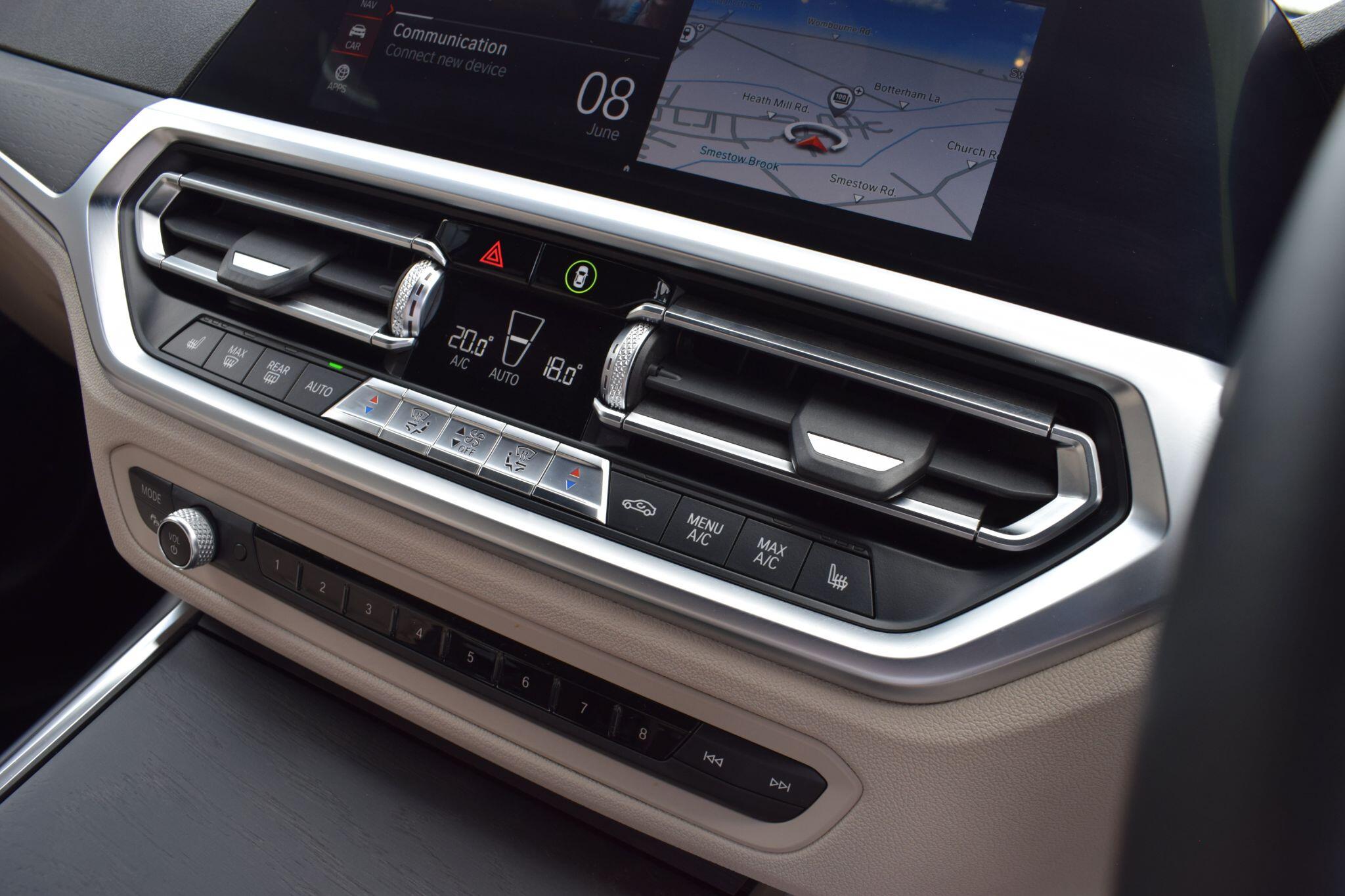 BMW 3 Series view 20