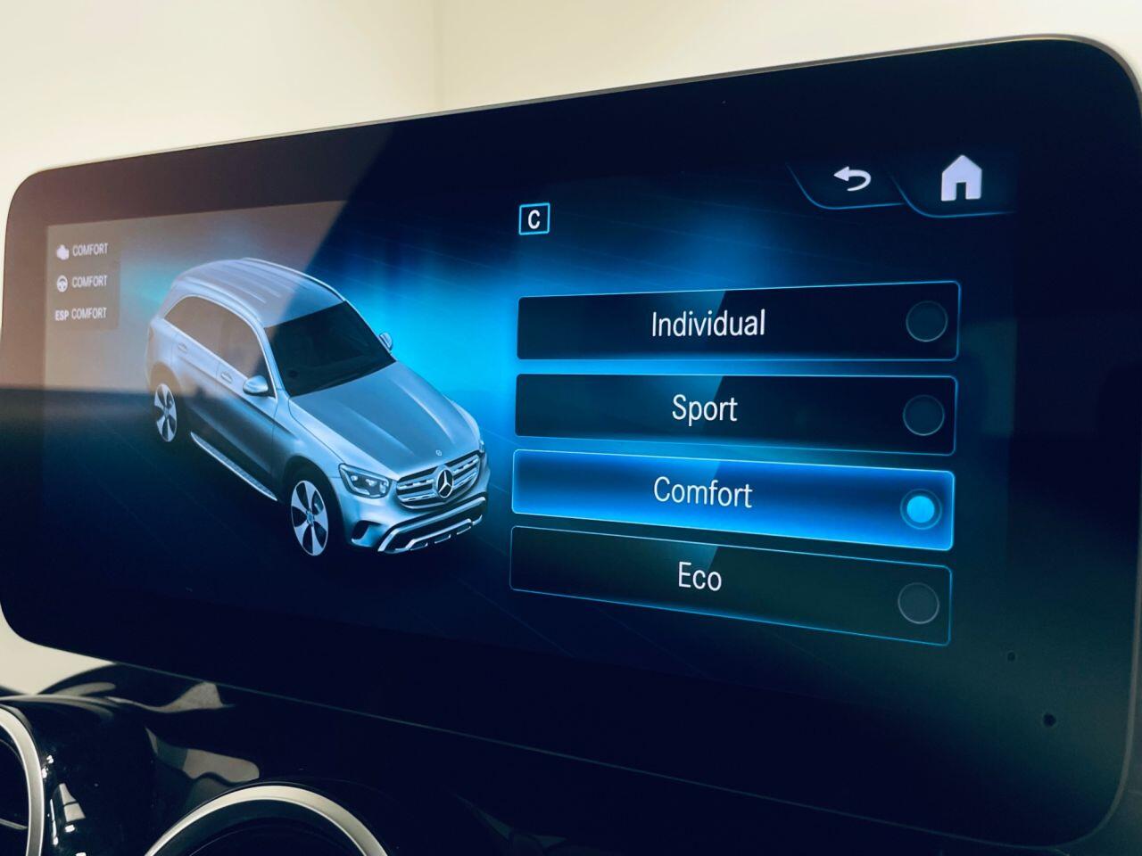 Mercedes-Benz GLC view 11