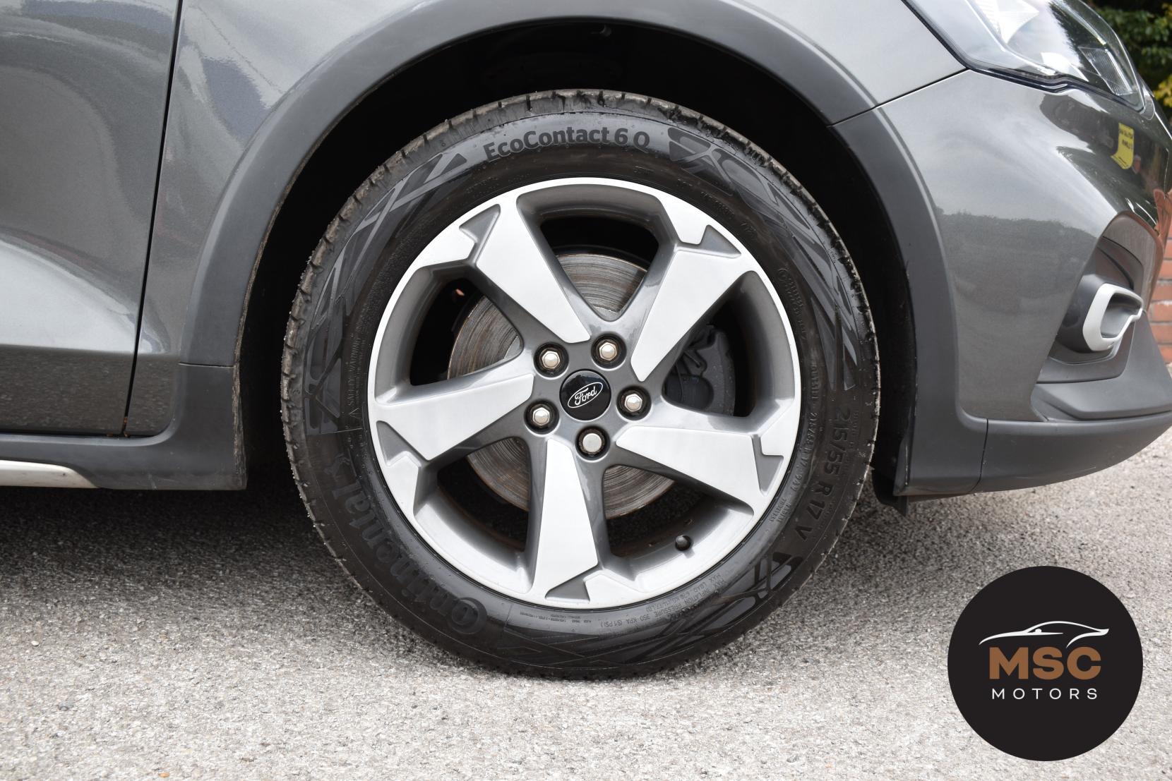 Ford Focus view 25