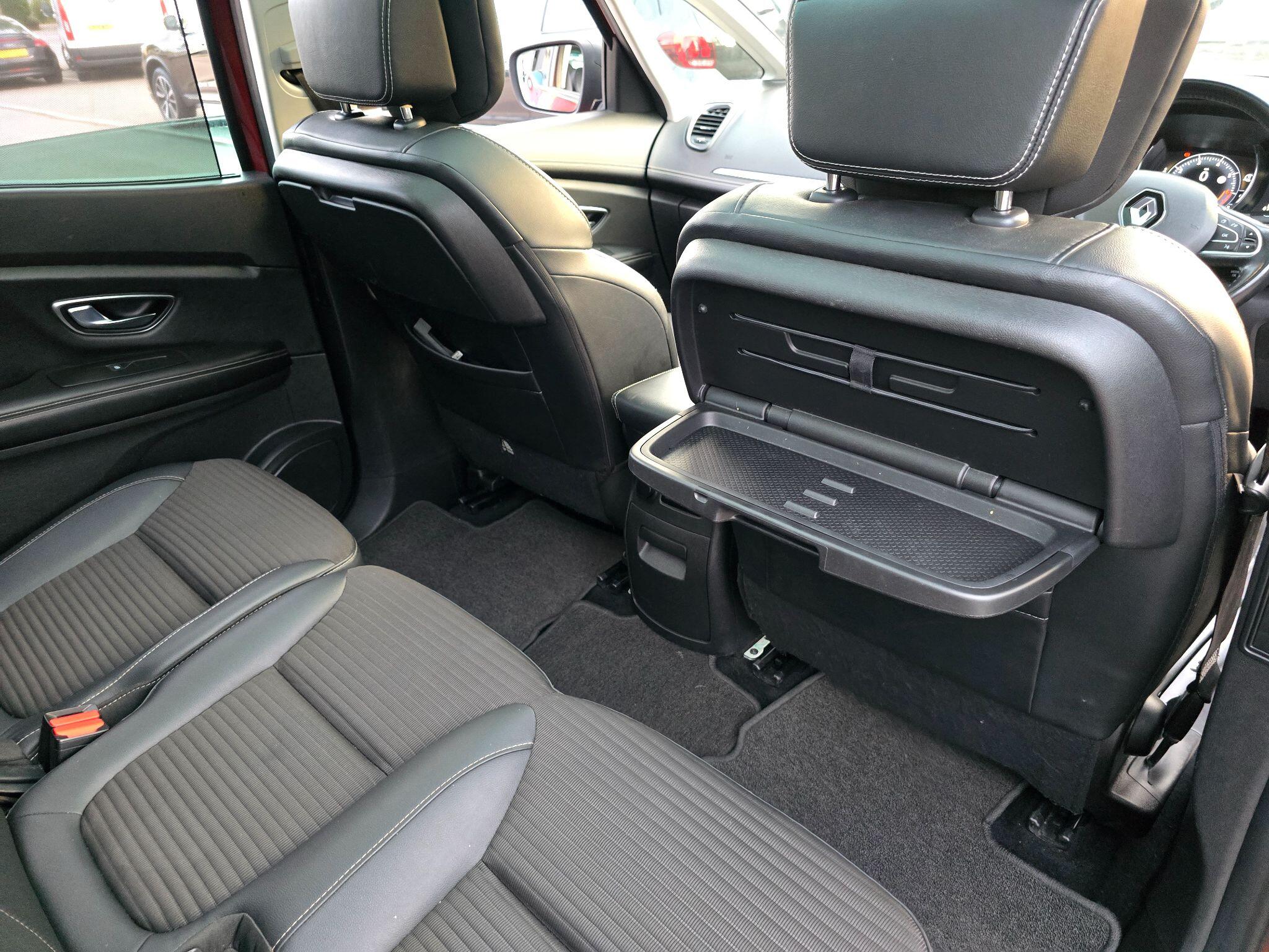 Renault Grand Scenic view 65