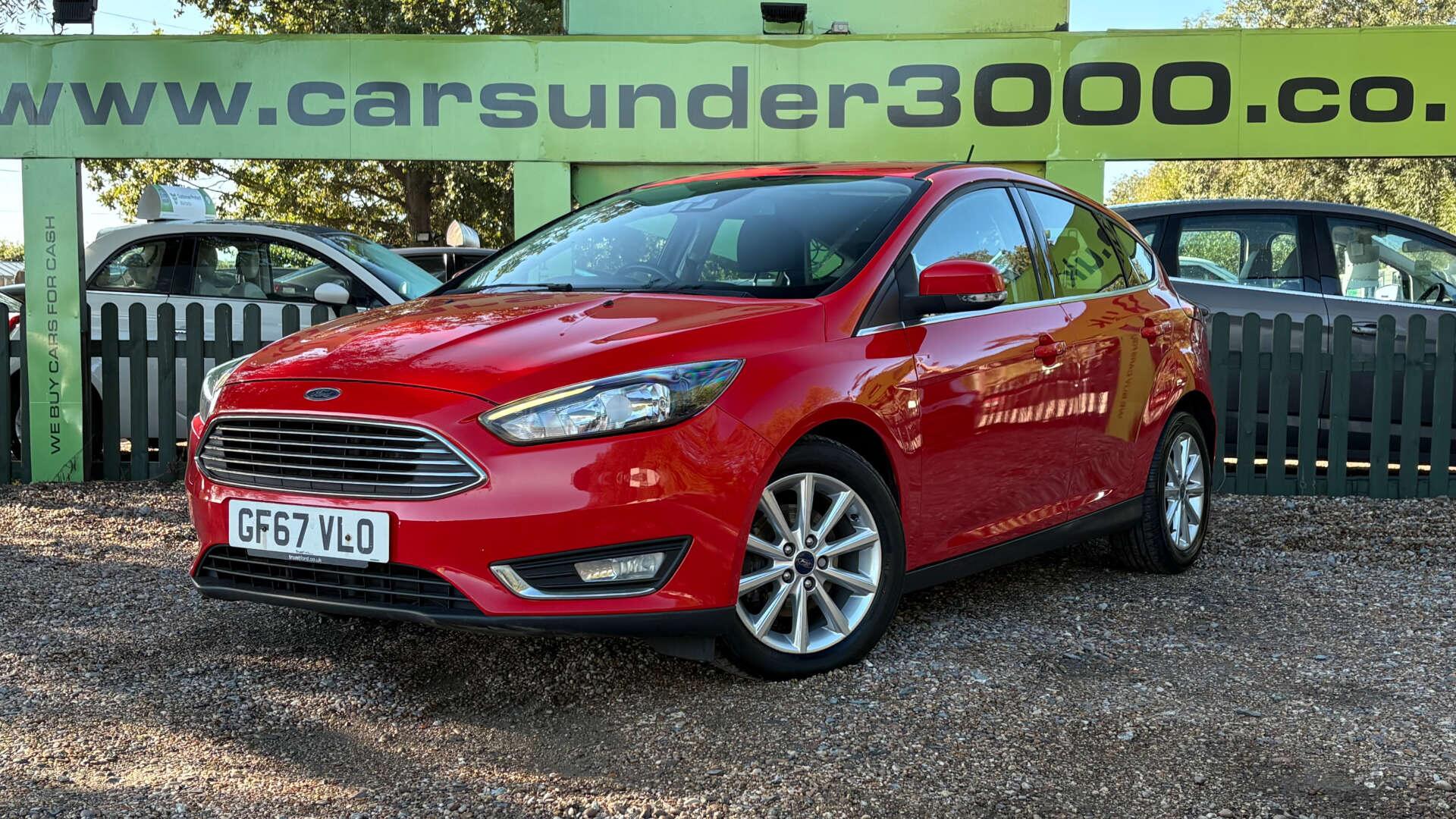 Ford Focus view 3