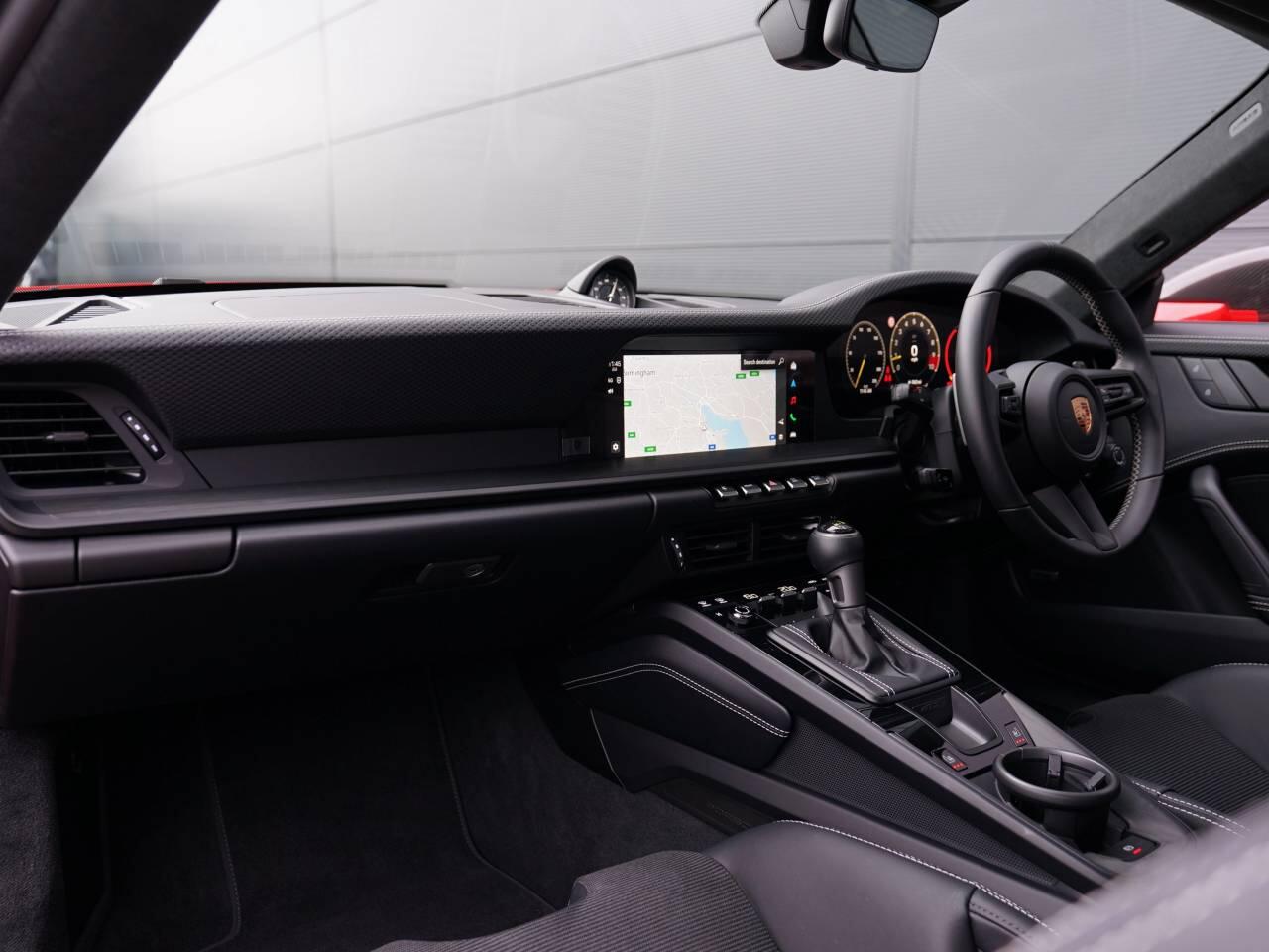 Porsche 911 view 10