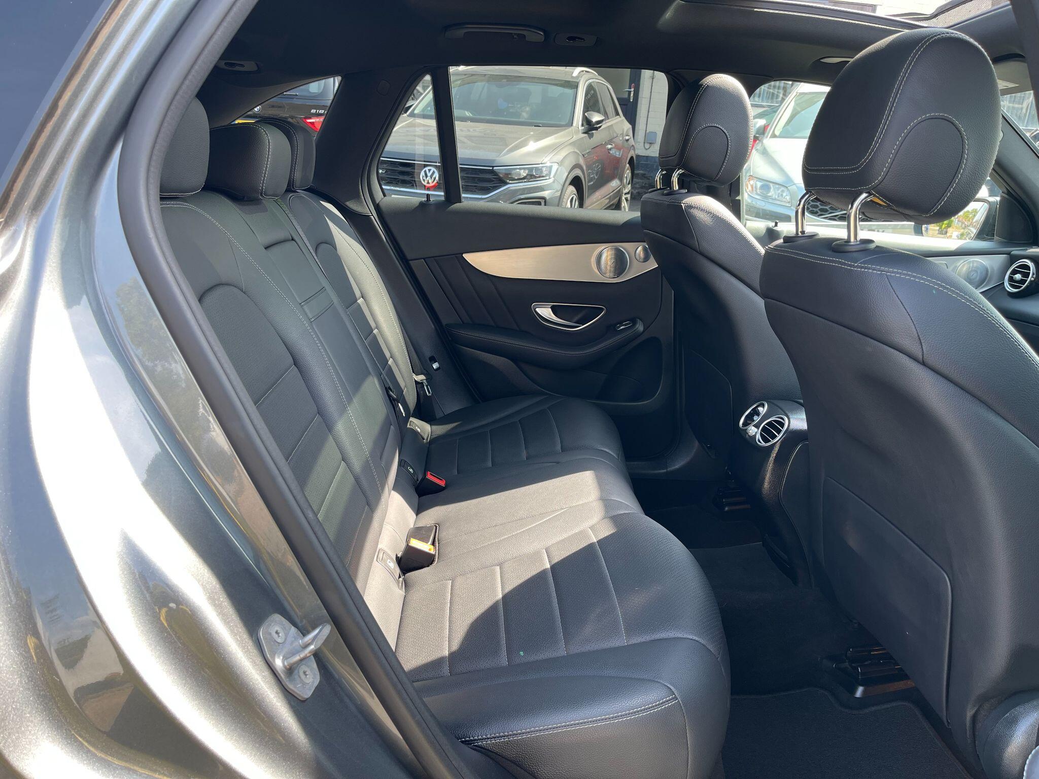 Mercedes-Benz GLC view 39
