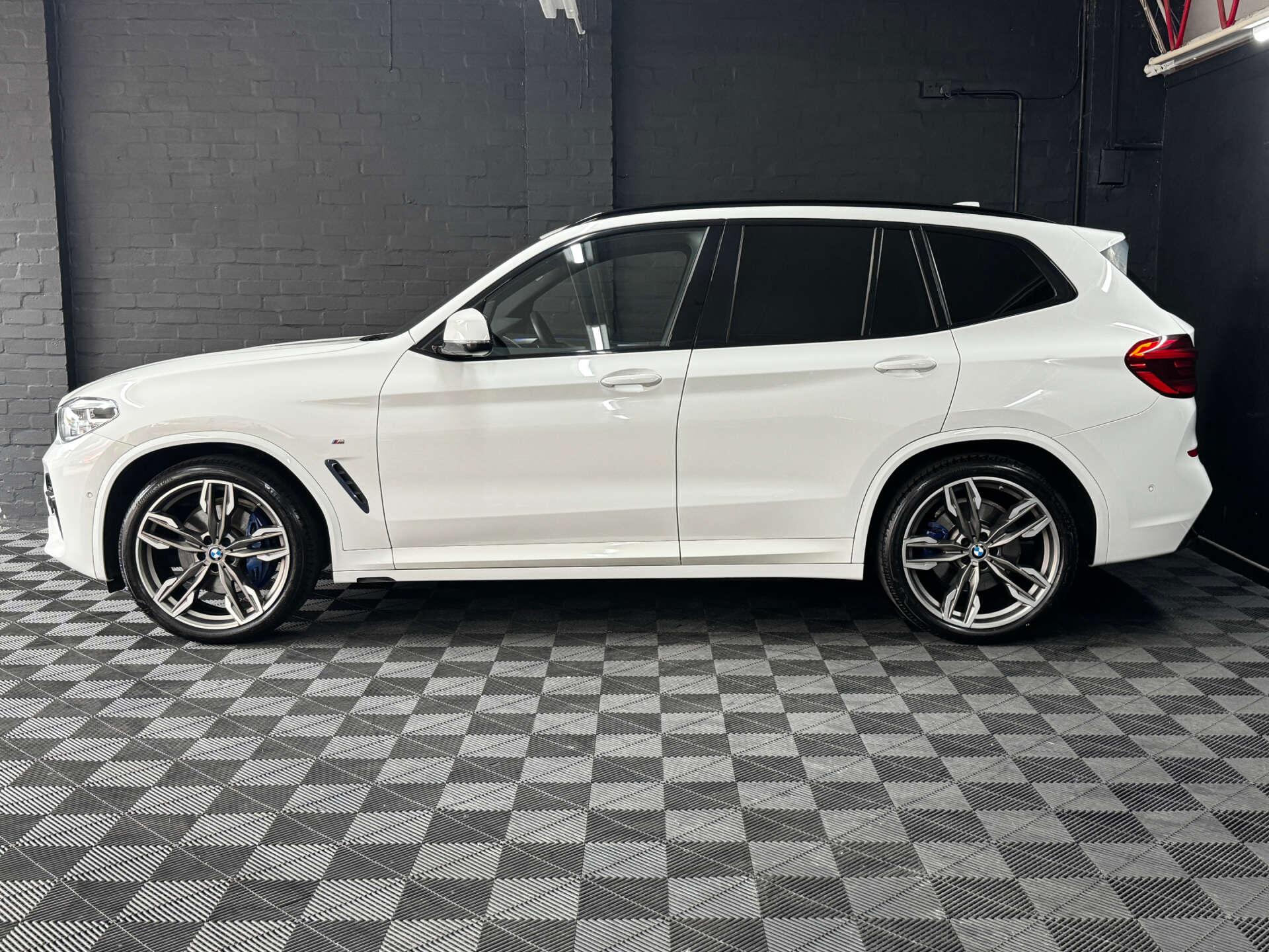 BMW X3 view 14