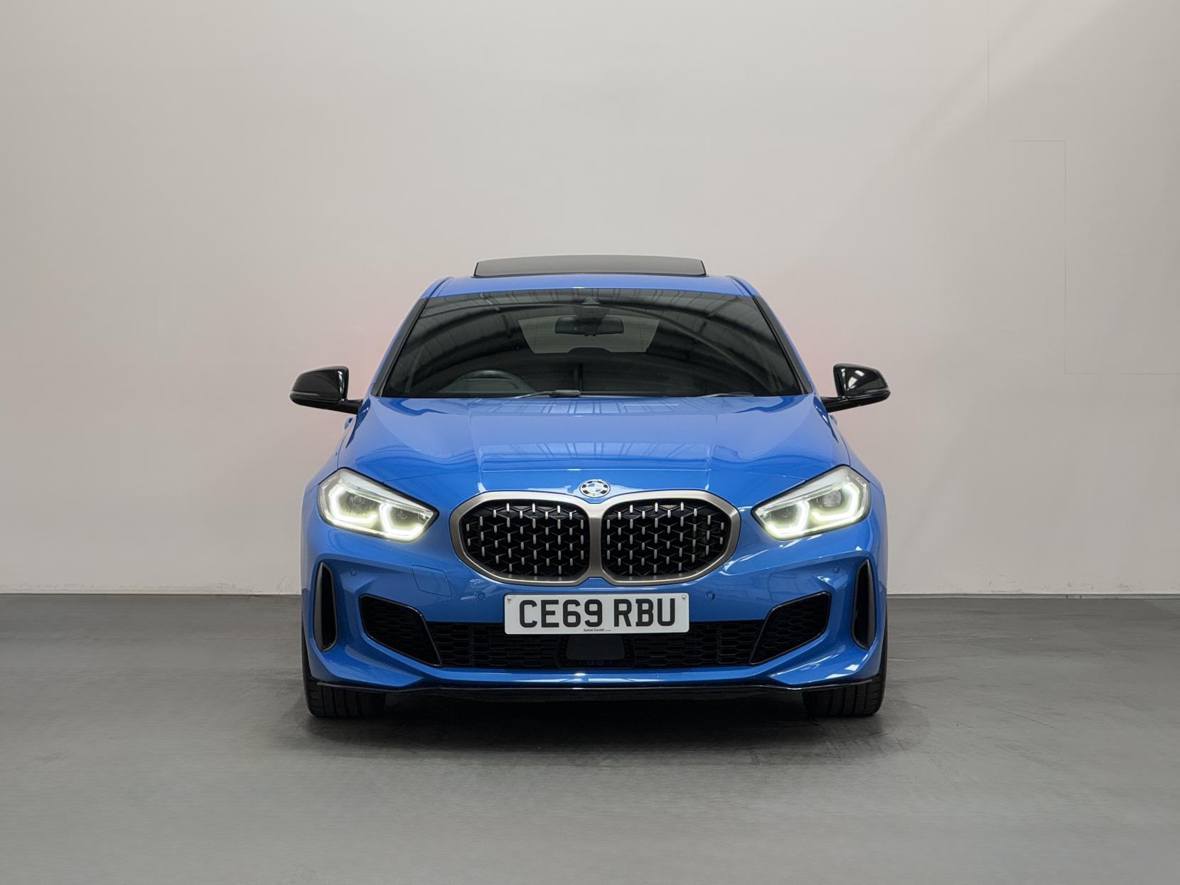 BMW 1 Series view 5