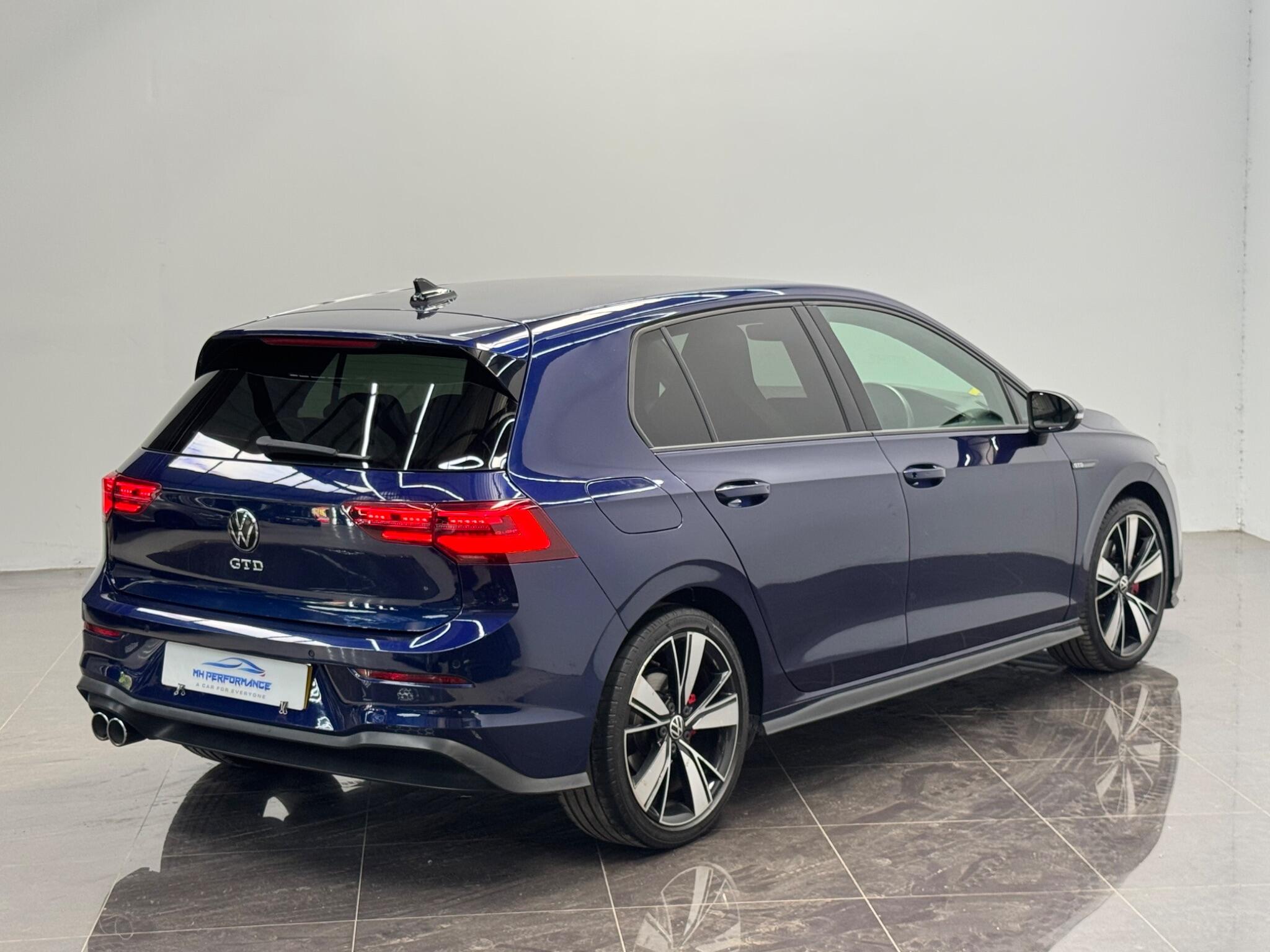 Volkswagen Golf view 60