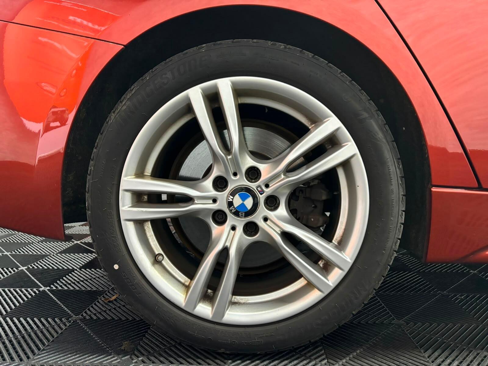 BMW 3 Series view 29