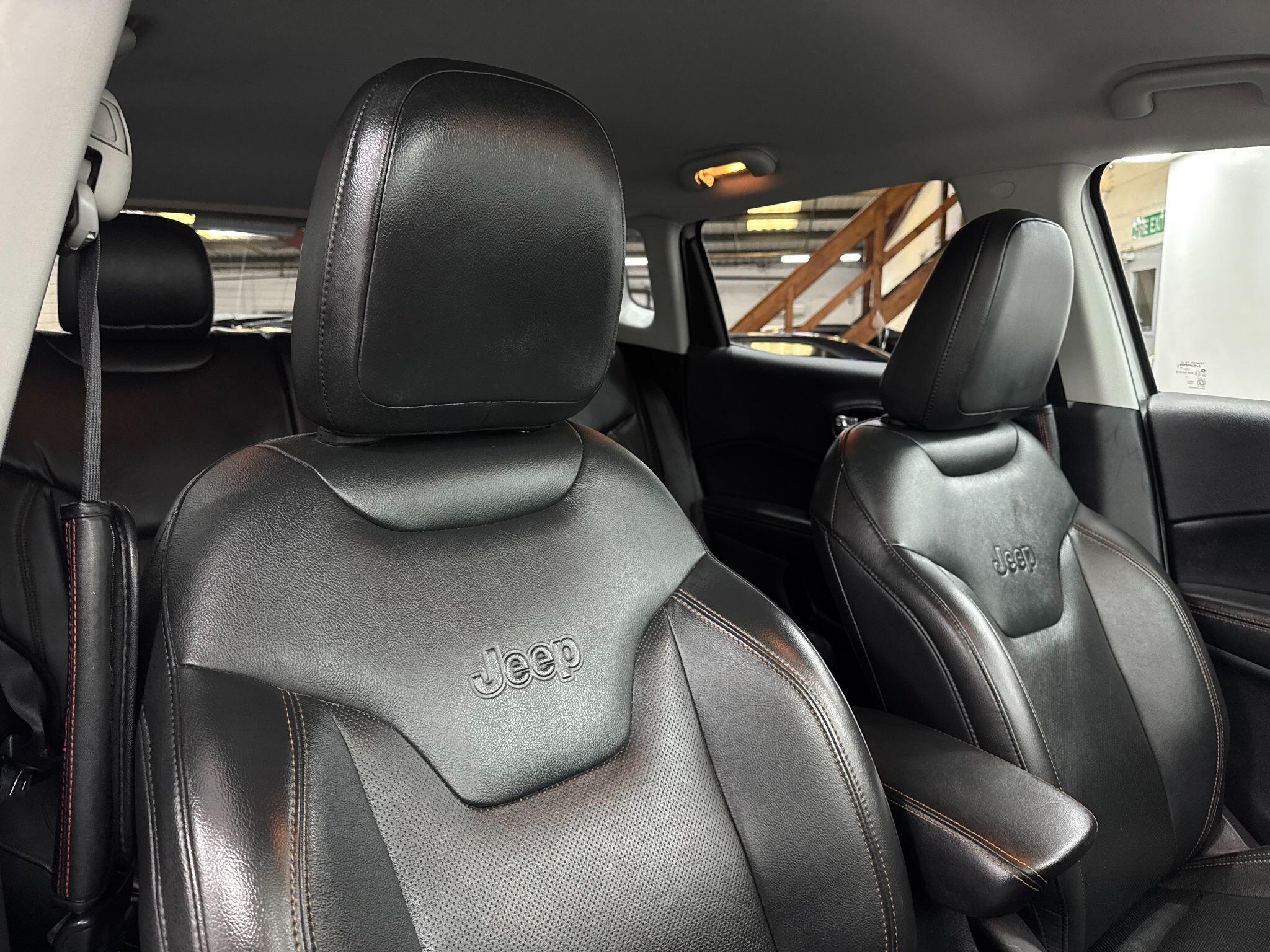 Jeep Compass view 25