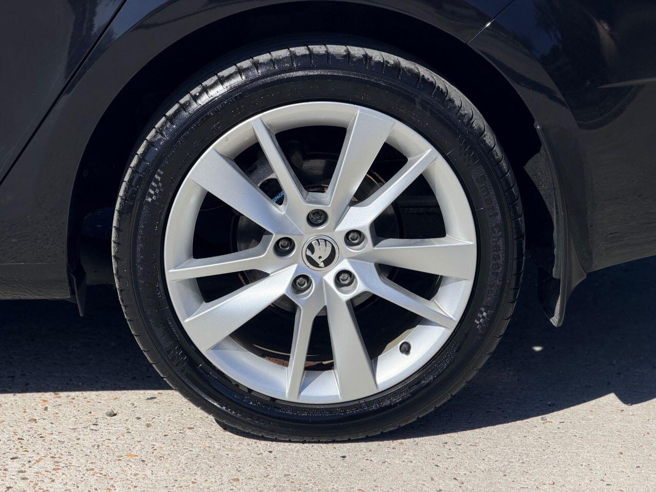Skoda Octavia view 13