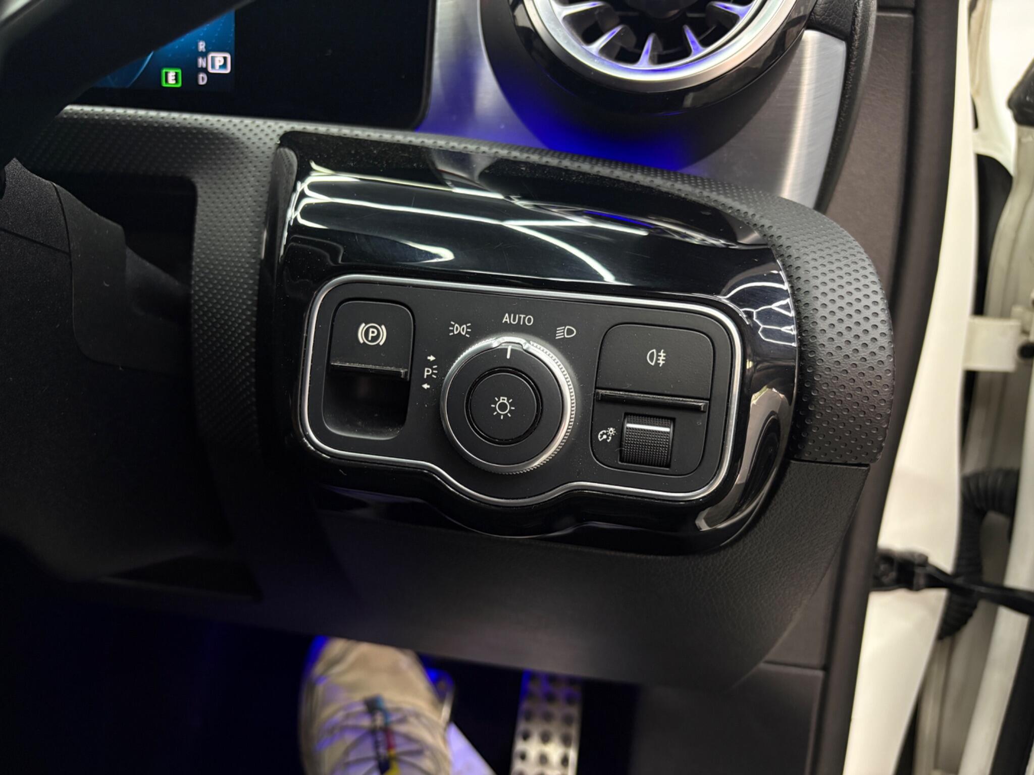 Mercedes-Benz A-Class view 25