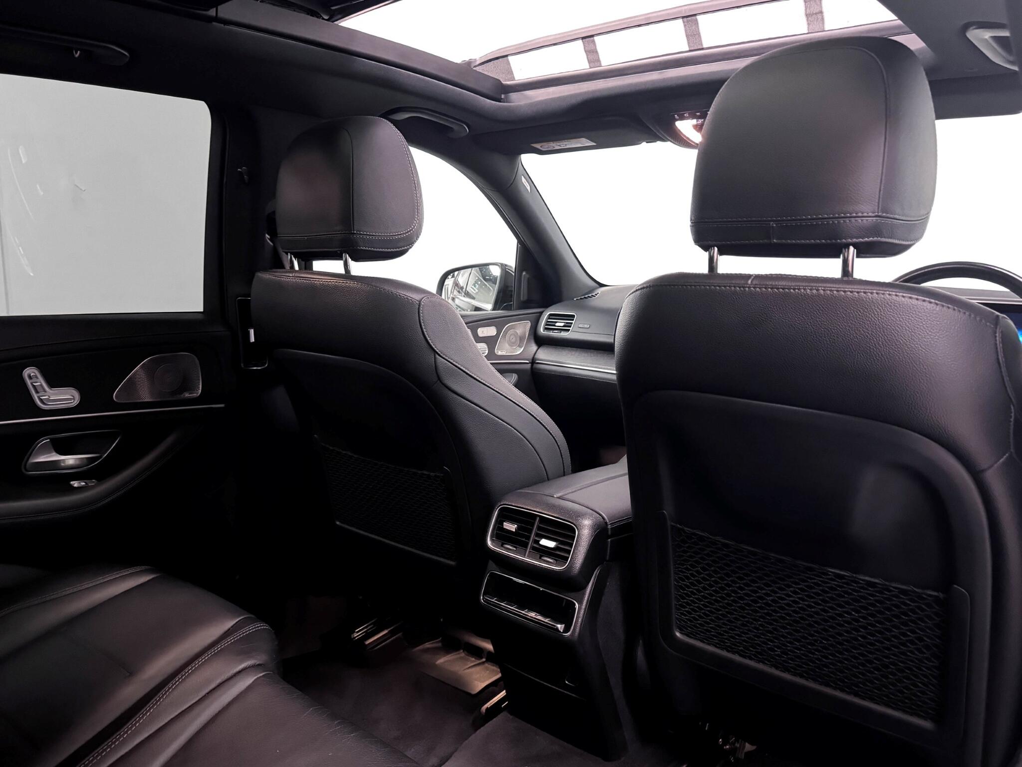 Mercedes-Benz Gle view 14